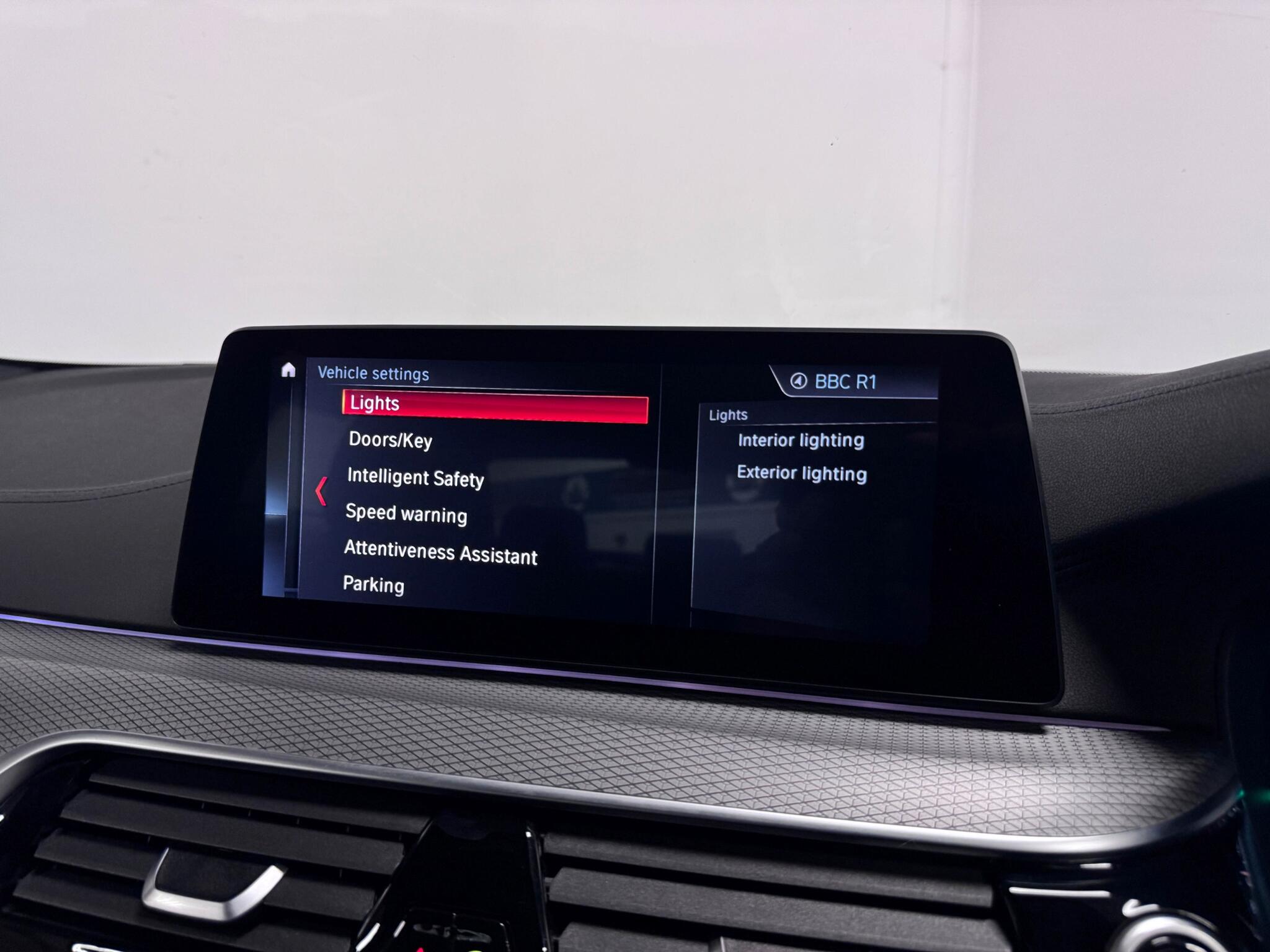 BMW 5 Series view 52