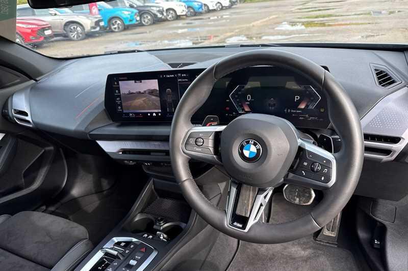 BMW 1 Series view 11