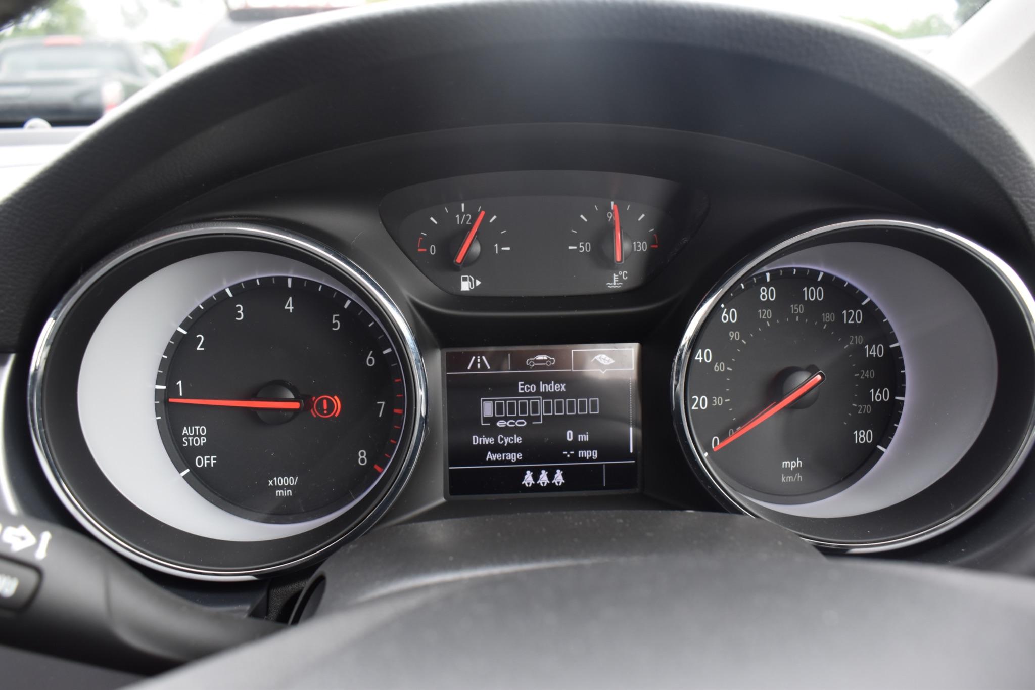 Astra - 1.2 Turbo Business Edition Nav Sports Tourer Euro 6 (s/s) 5dr - Image 25