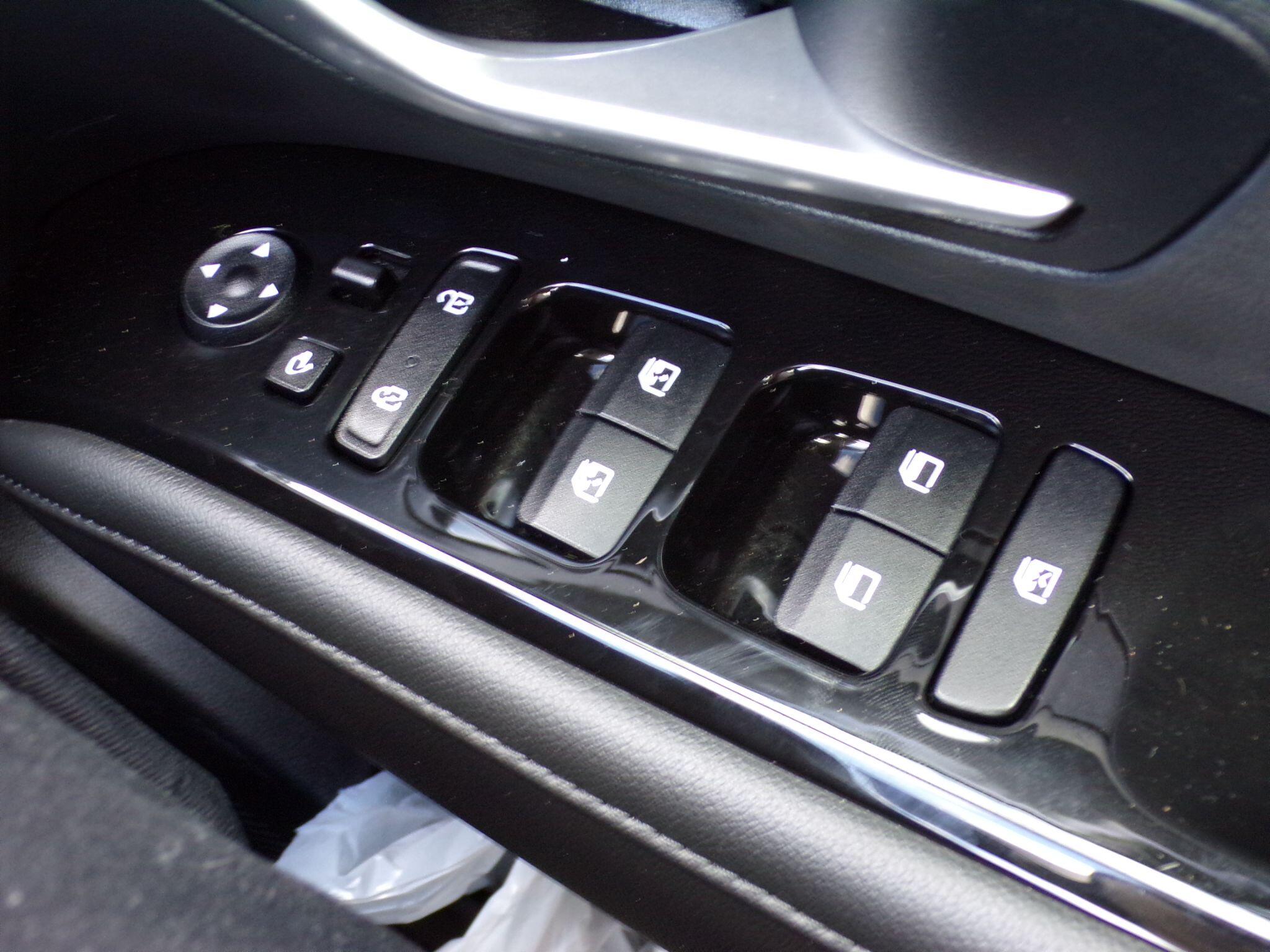 Hyundai Tucson view 24