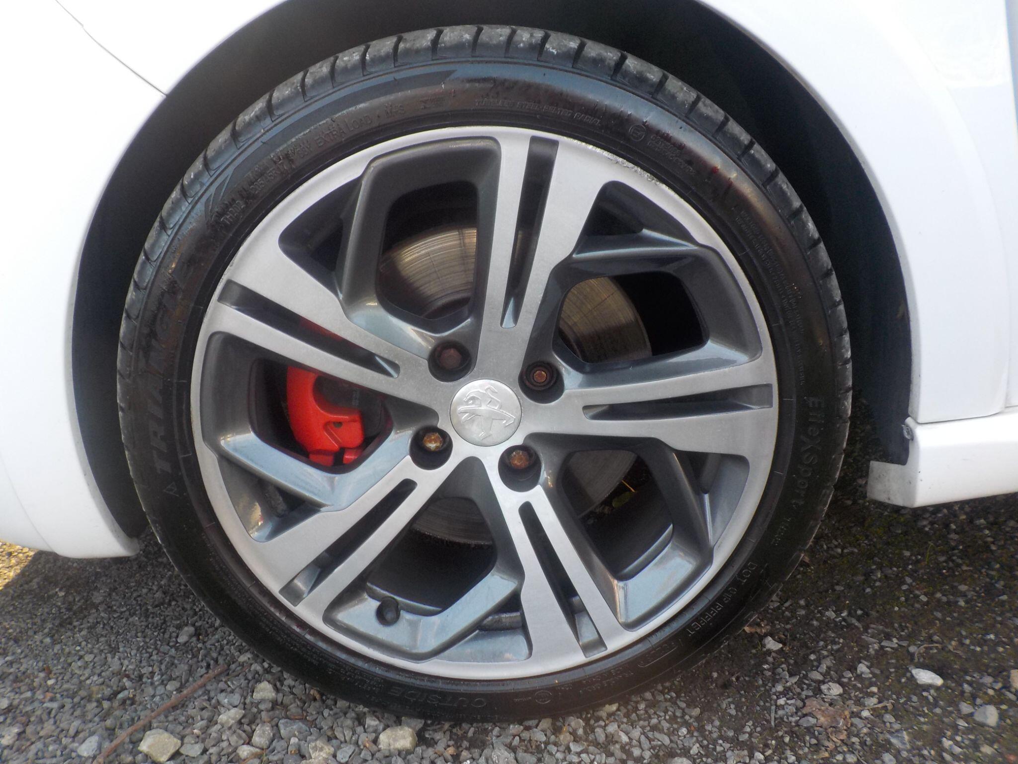 Peugeot 208 1.6 THP GTi Euro 5 3dr