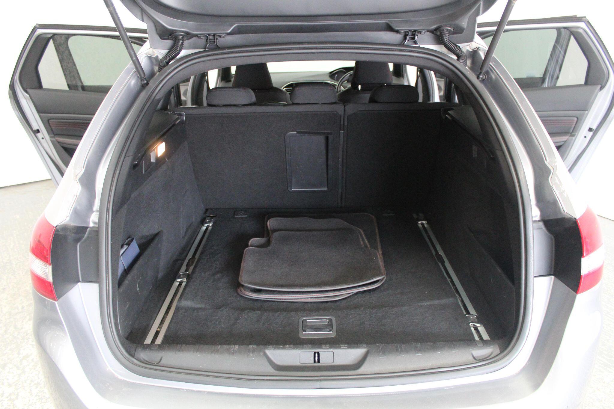 Peugeot 308 view 24
