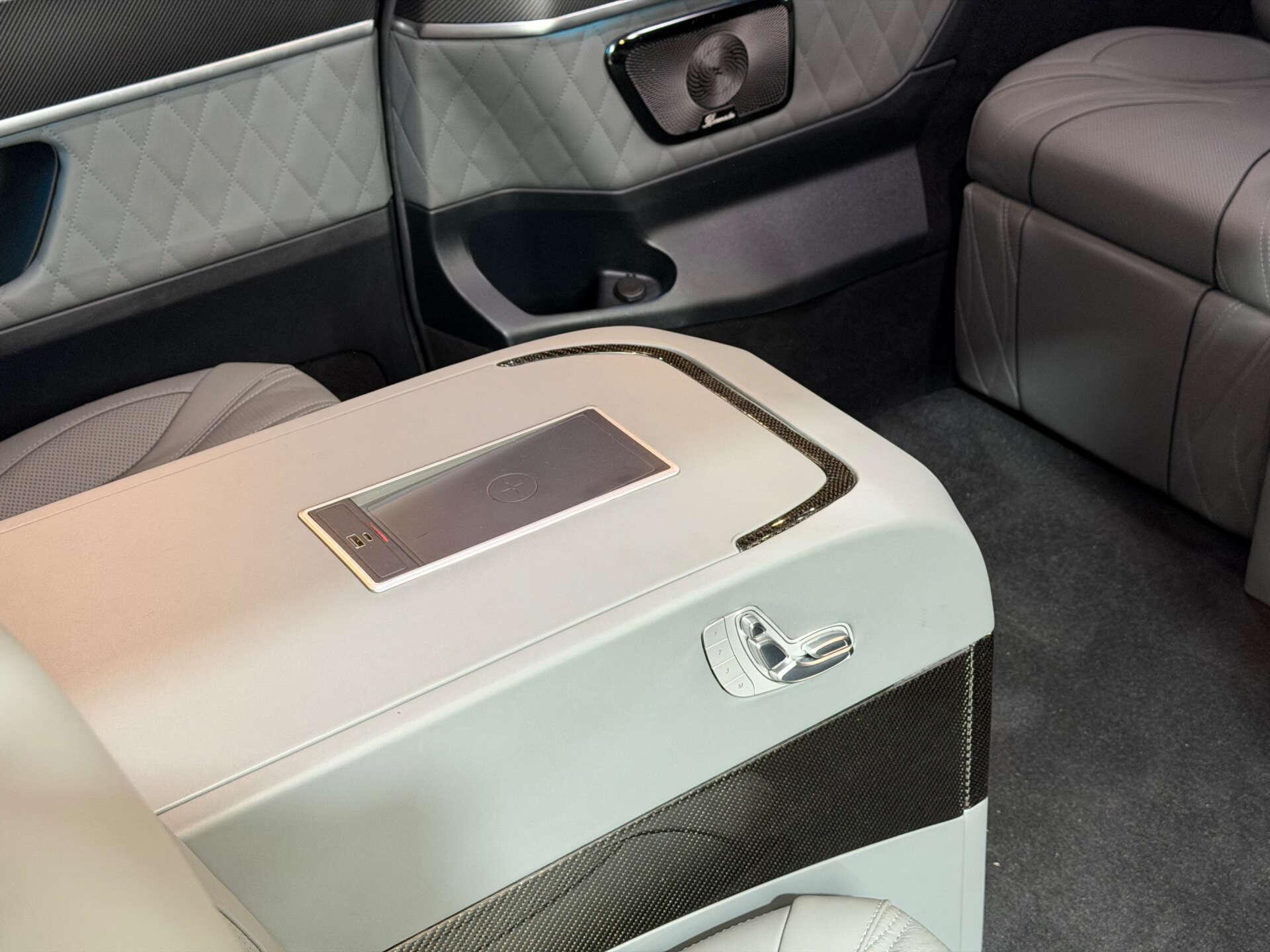 Mercedes-Benz V Class view 23
