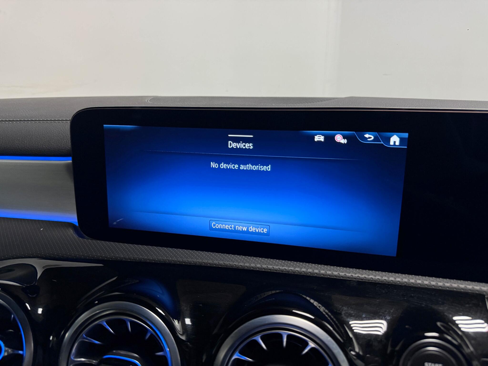 Mercedes-Benz Cla view 58