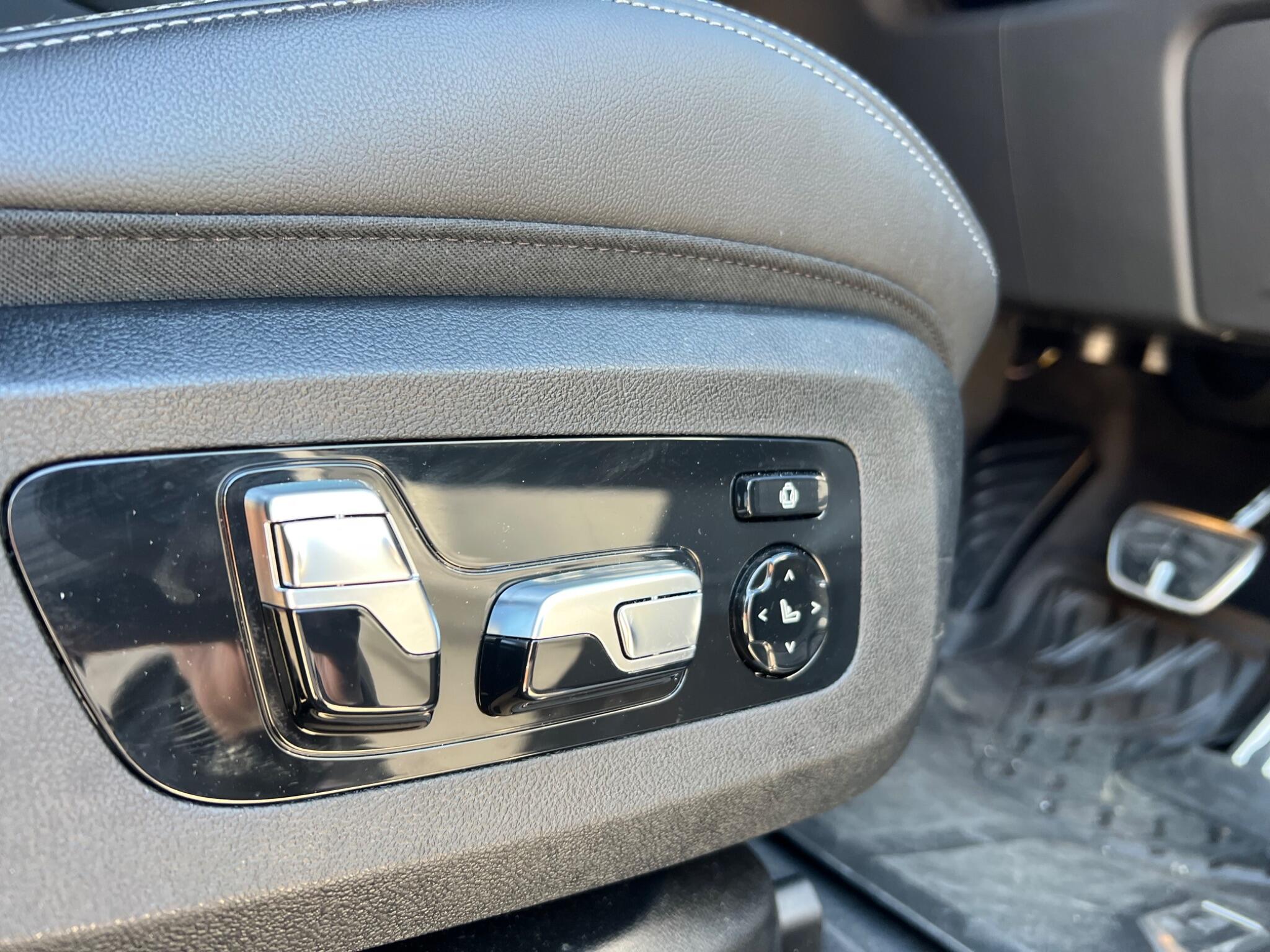 BMW XM view 13