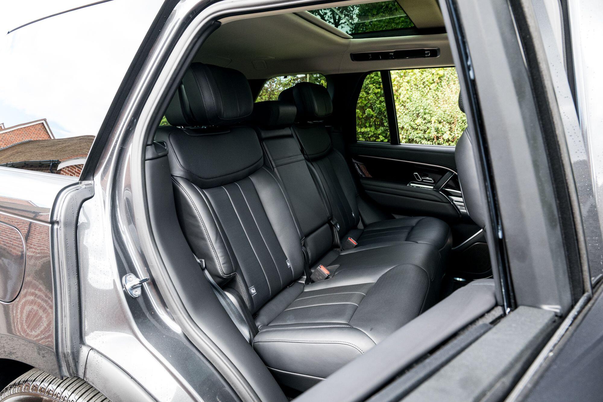 Land Rover Range Rover view 28