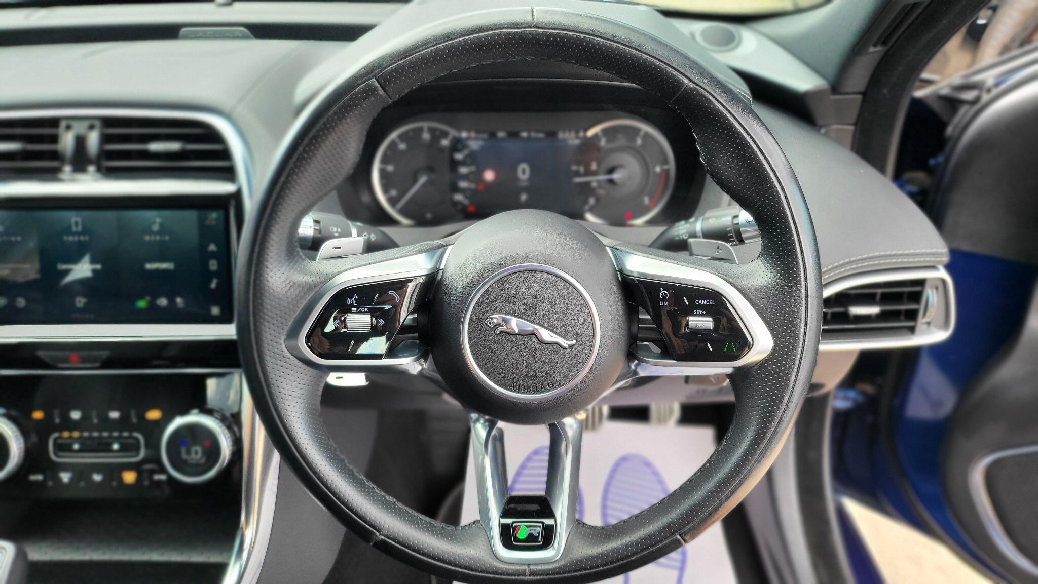 Jaguar Xe view 25