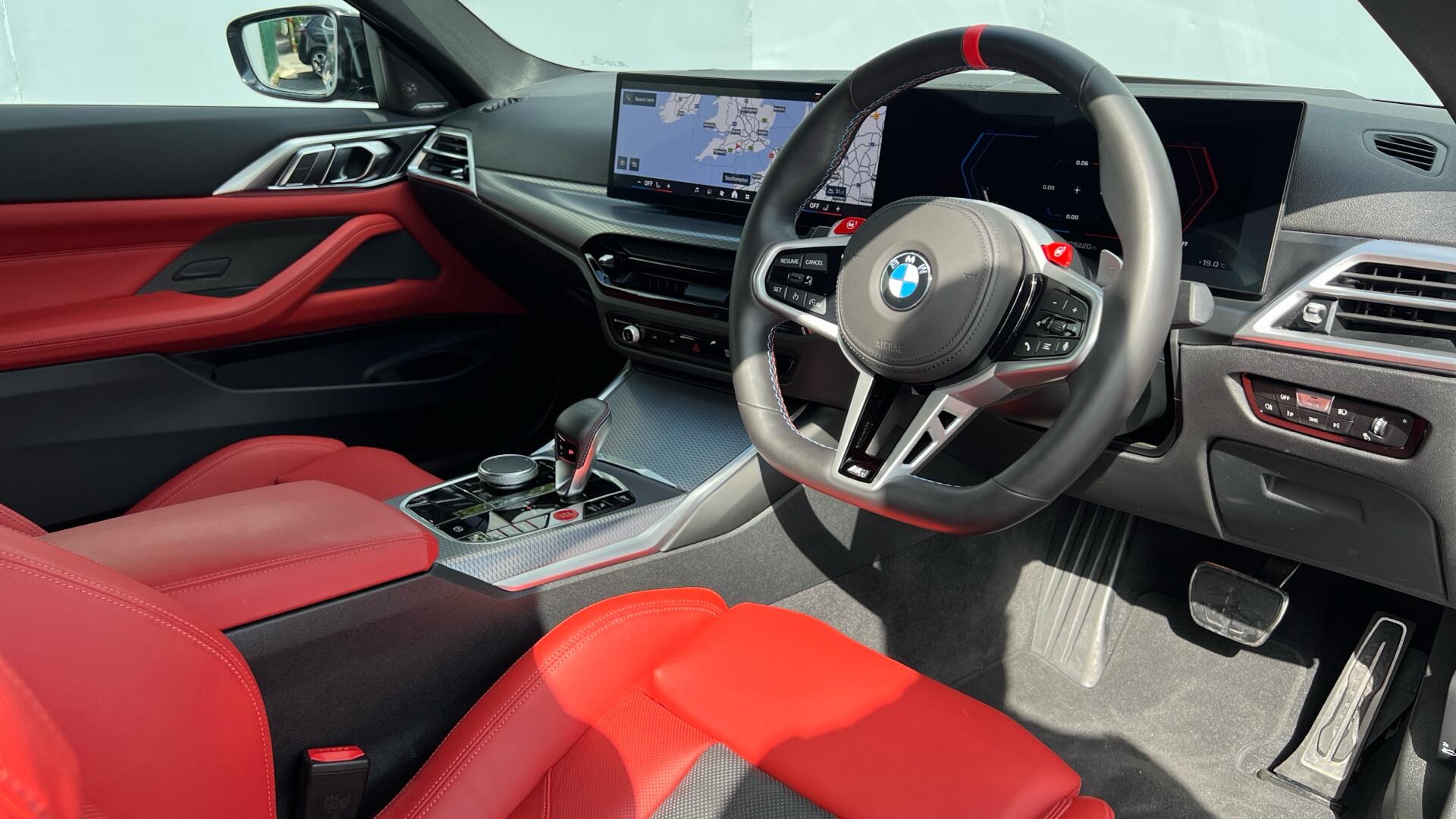 BMW M4 view 6