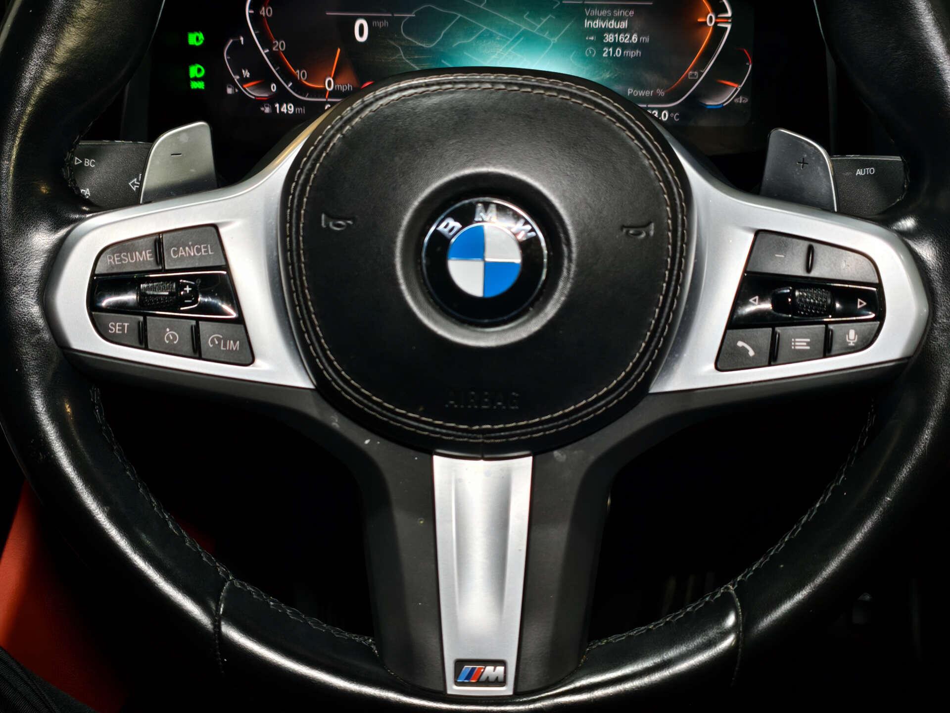 BMW 8 Series view 39