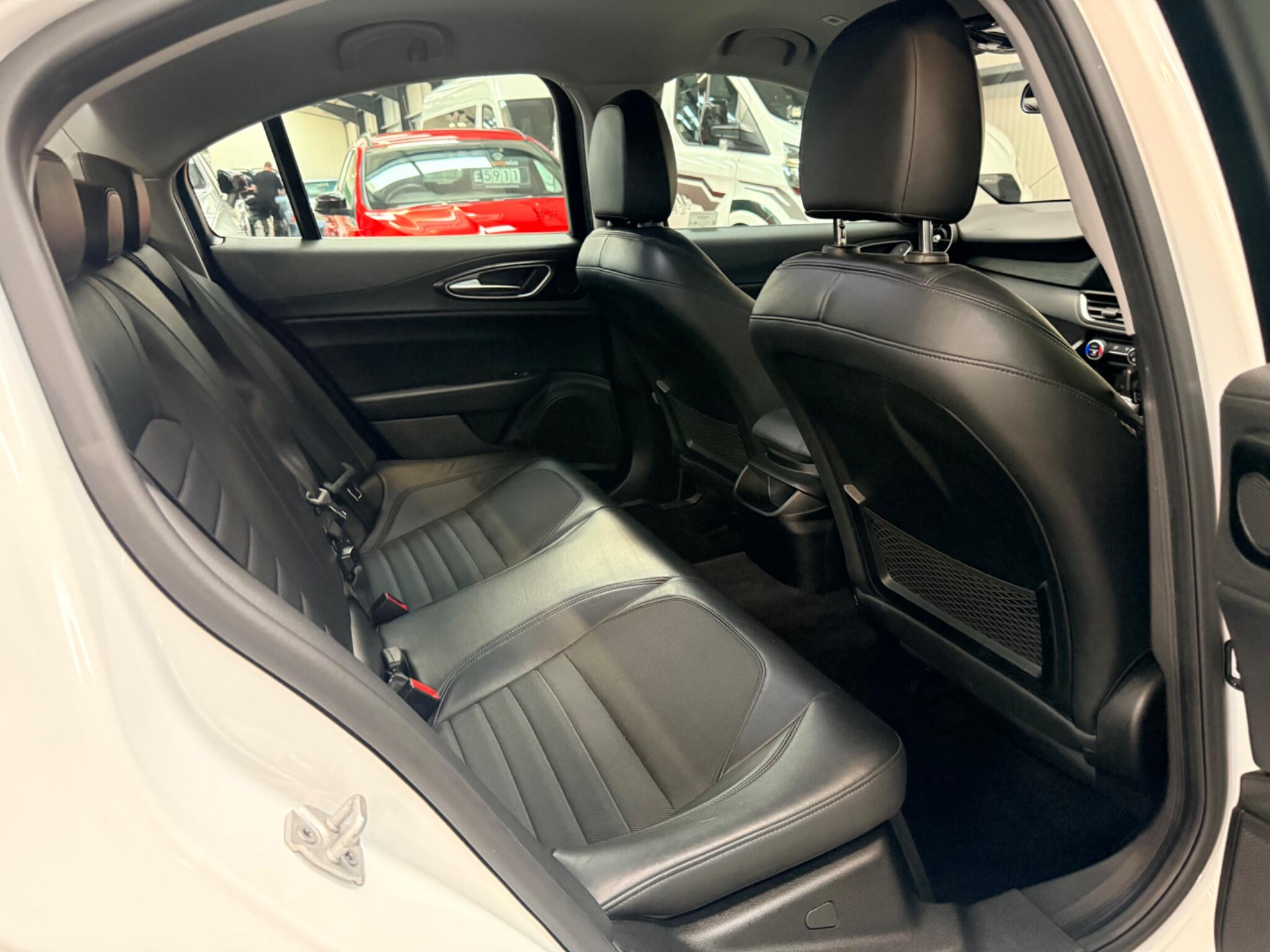 Alfa Romeo Giulia view 30