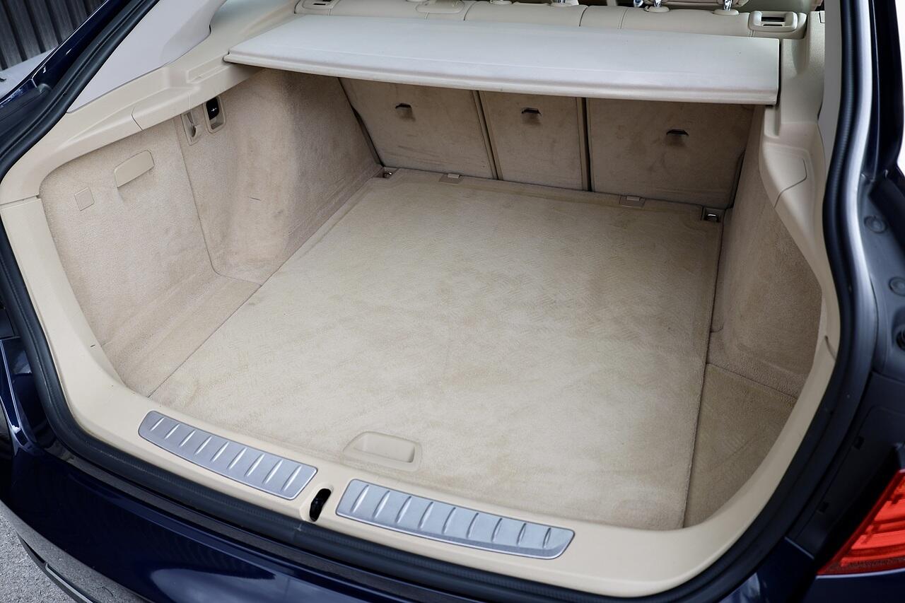 BMW 3 Series Gran Turismo view 29