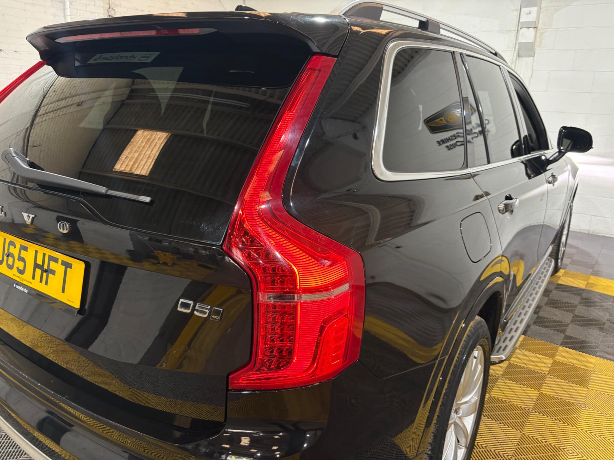 Volvo XC90 view 60