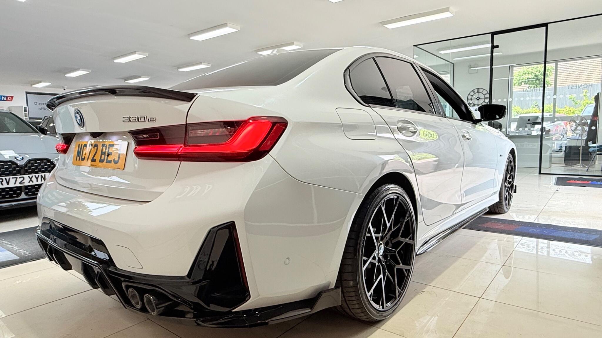 BMW 3 Series view 46