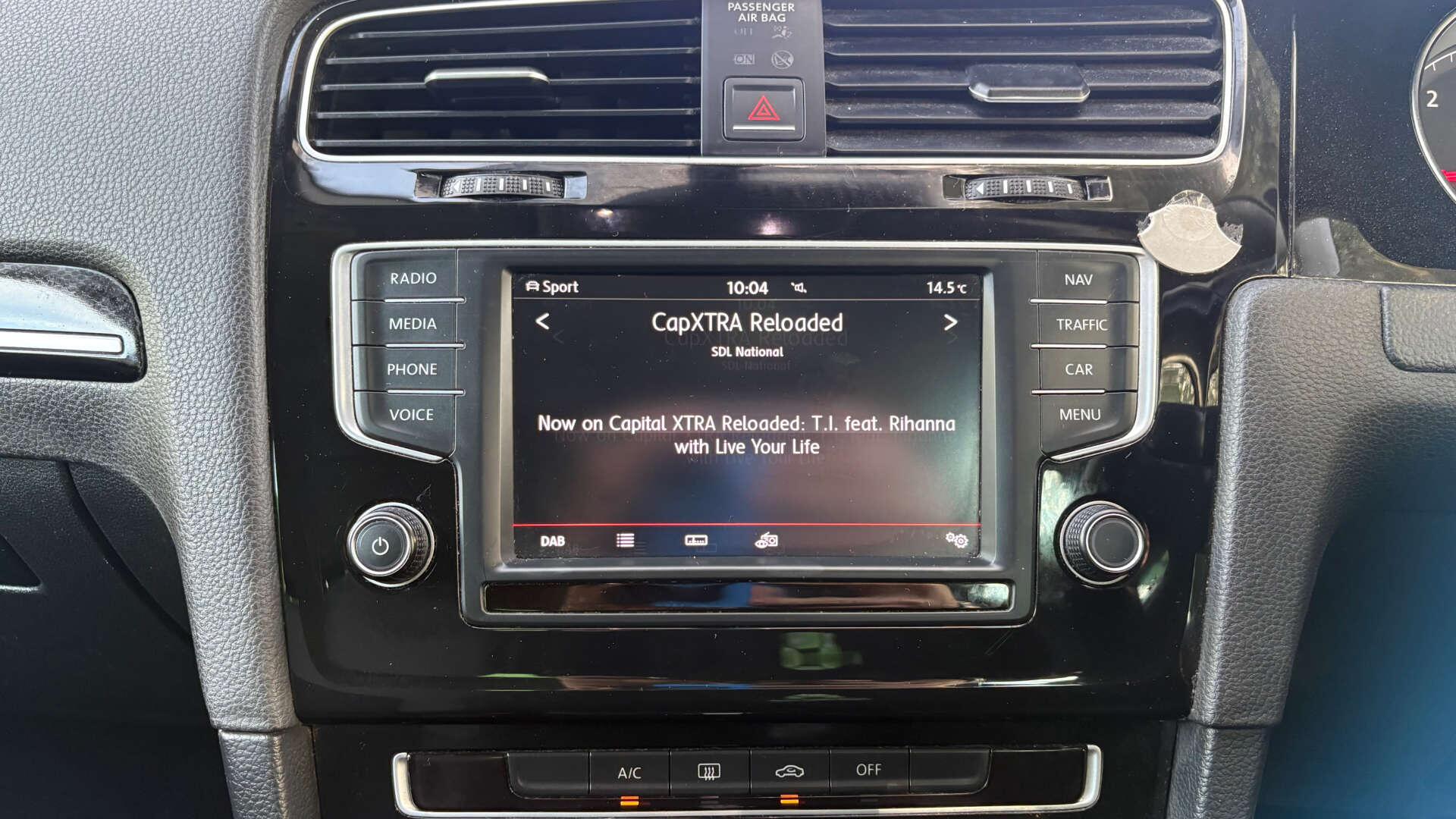 Volkswagen Golf view 28