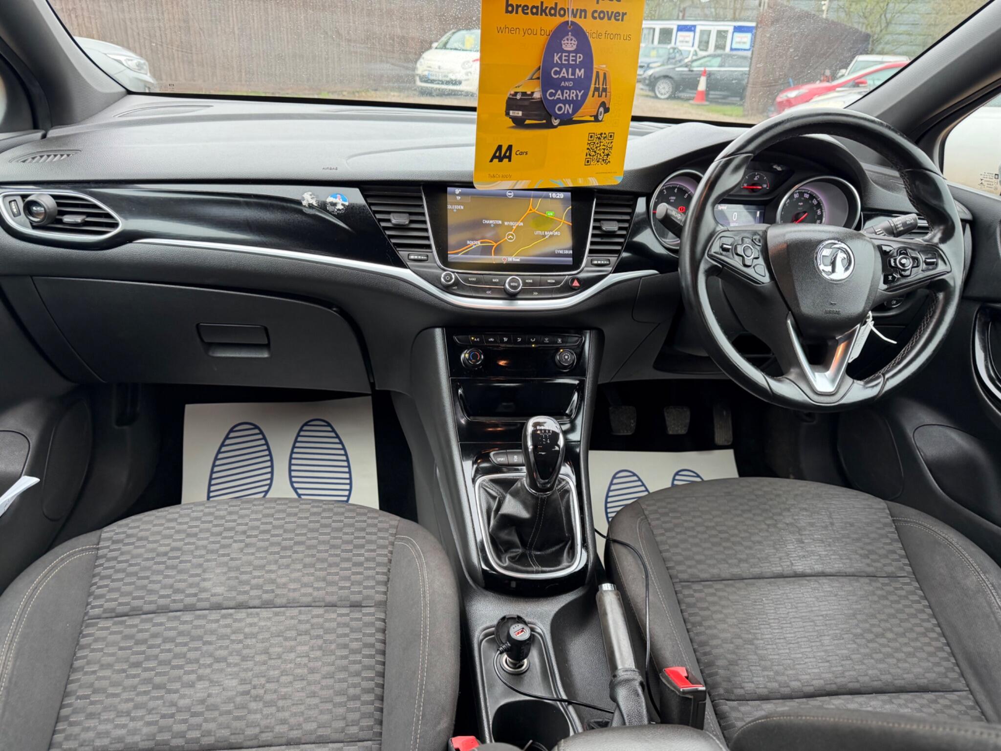 2016 Vauxhall Astra 1.0i Turbo ecoFLEX SRi Nav Euro 6 (s/s) 5dr image 16
