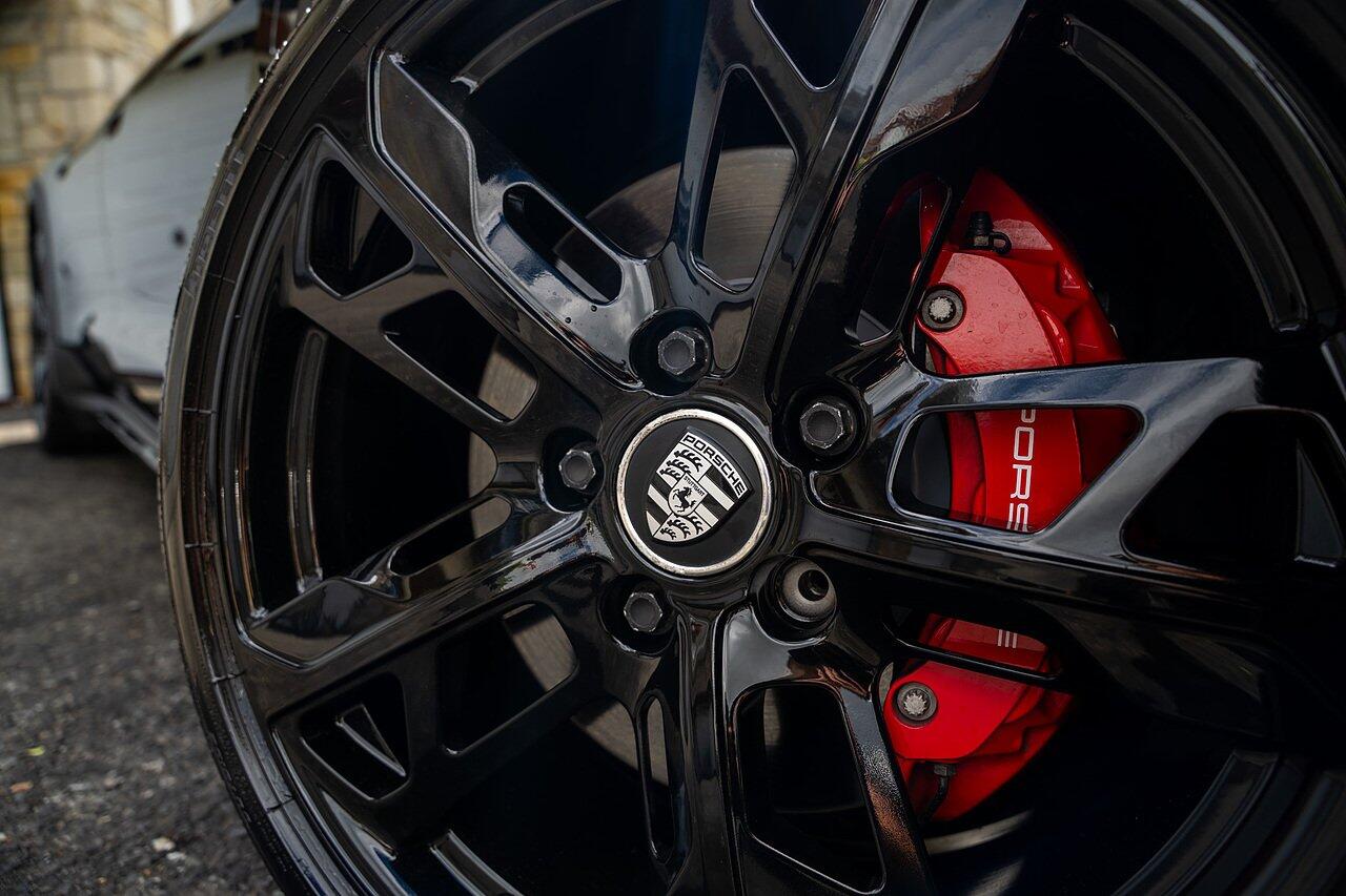 Porsche Taycan view 24