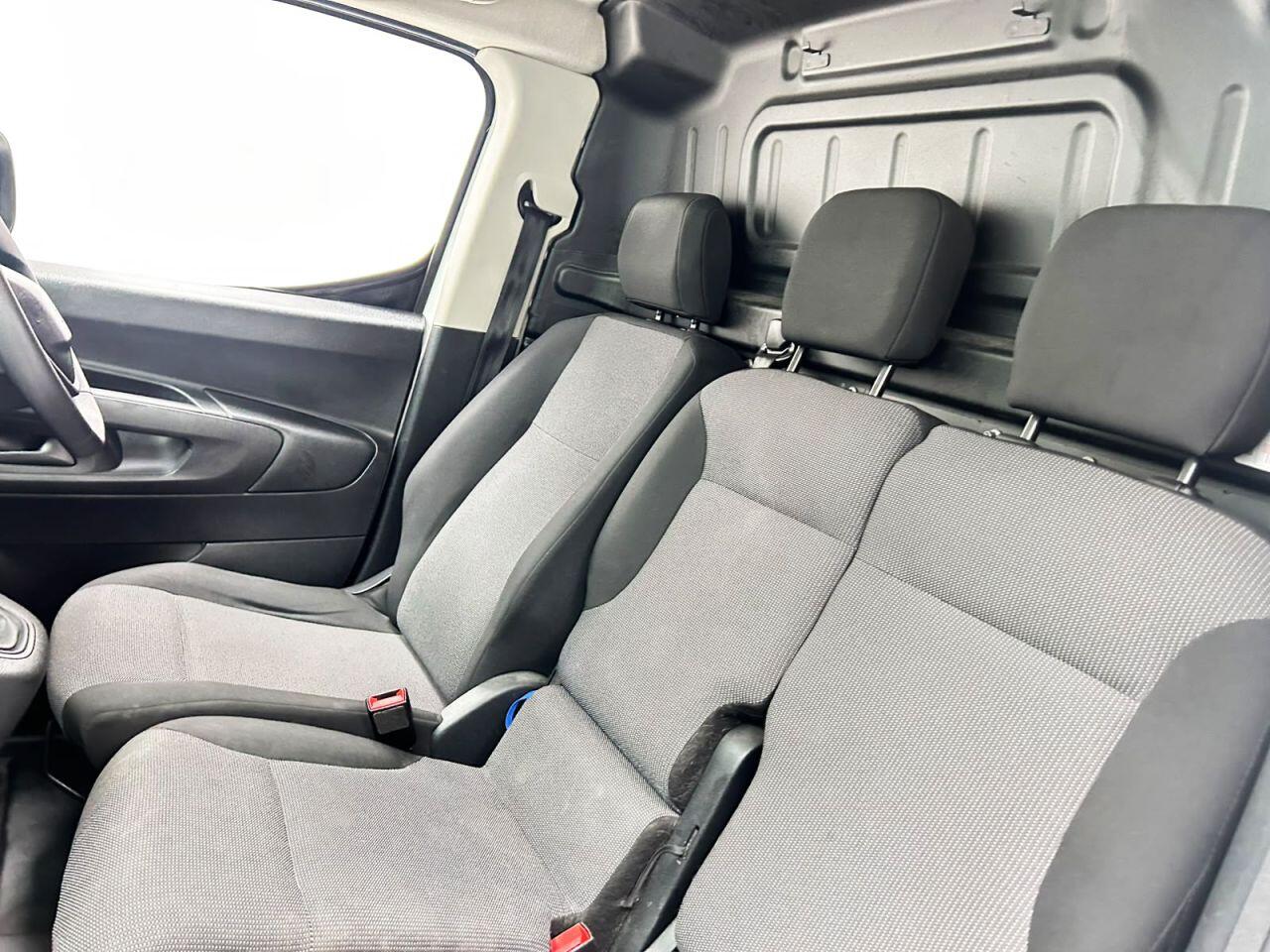 Peugeot Partner view 13