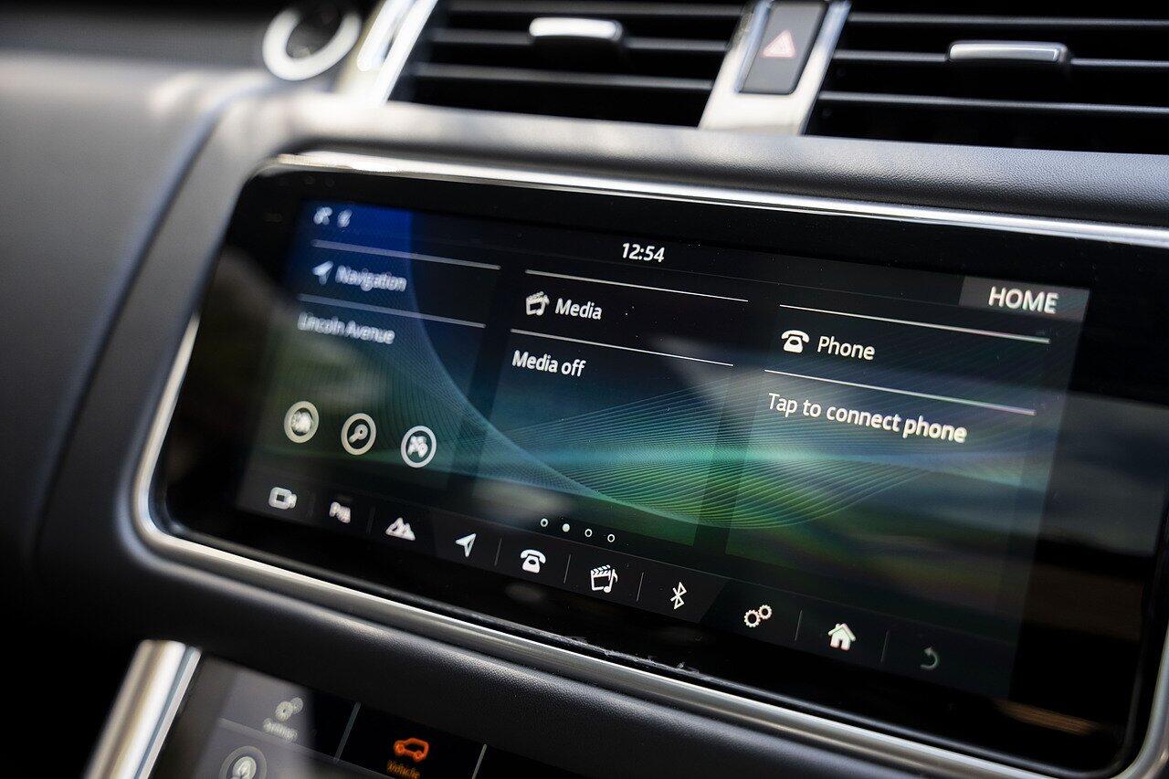 Land Rover Range Rover Sport view 12
