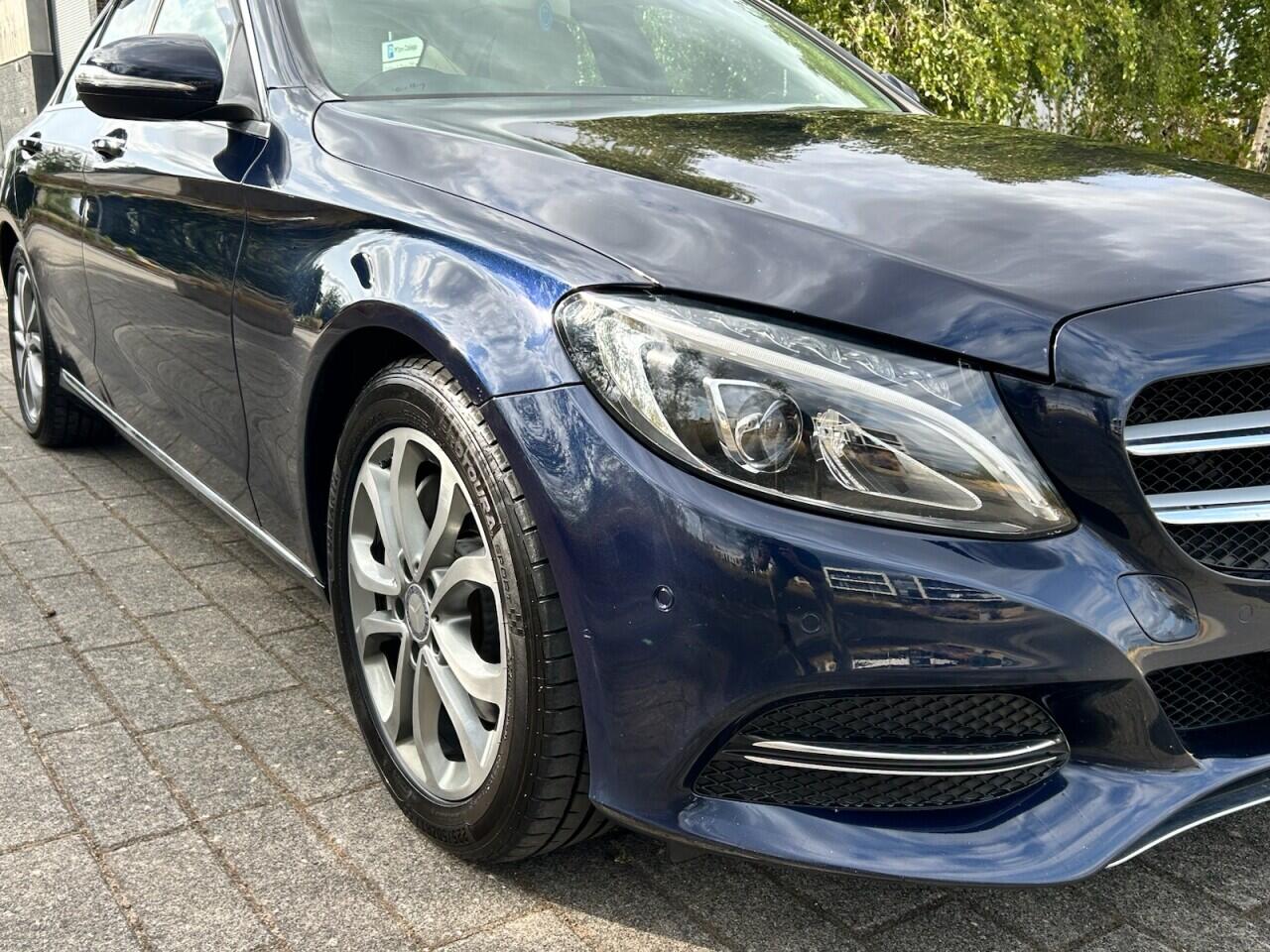 Mercedes-Benz C-Class view 15