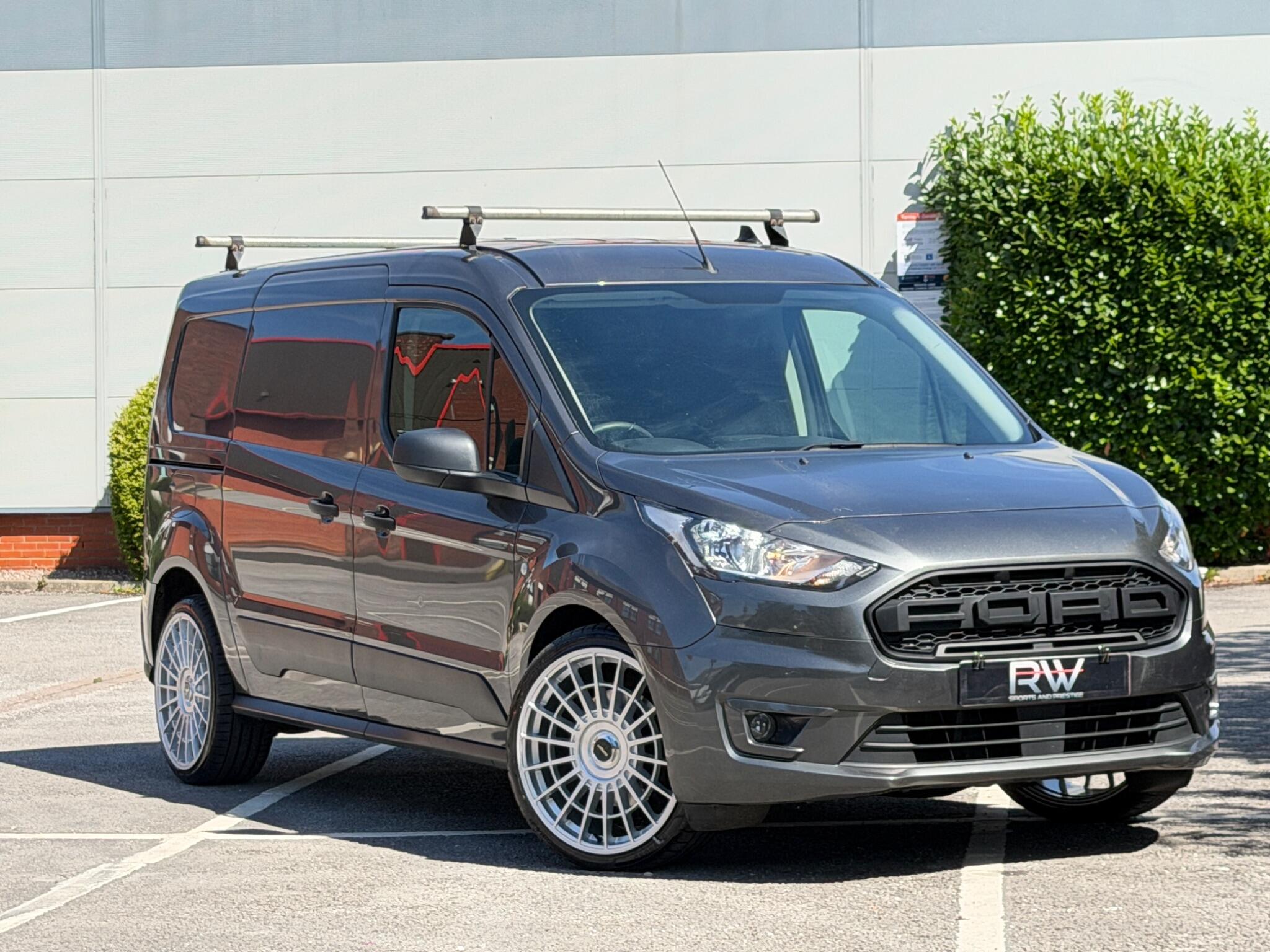 Ford Transit Connect main image