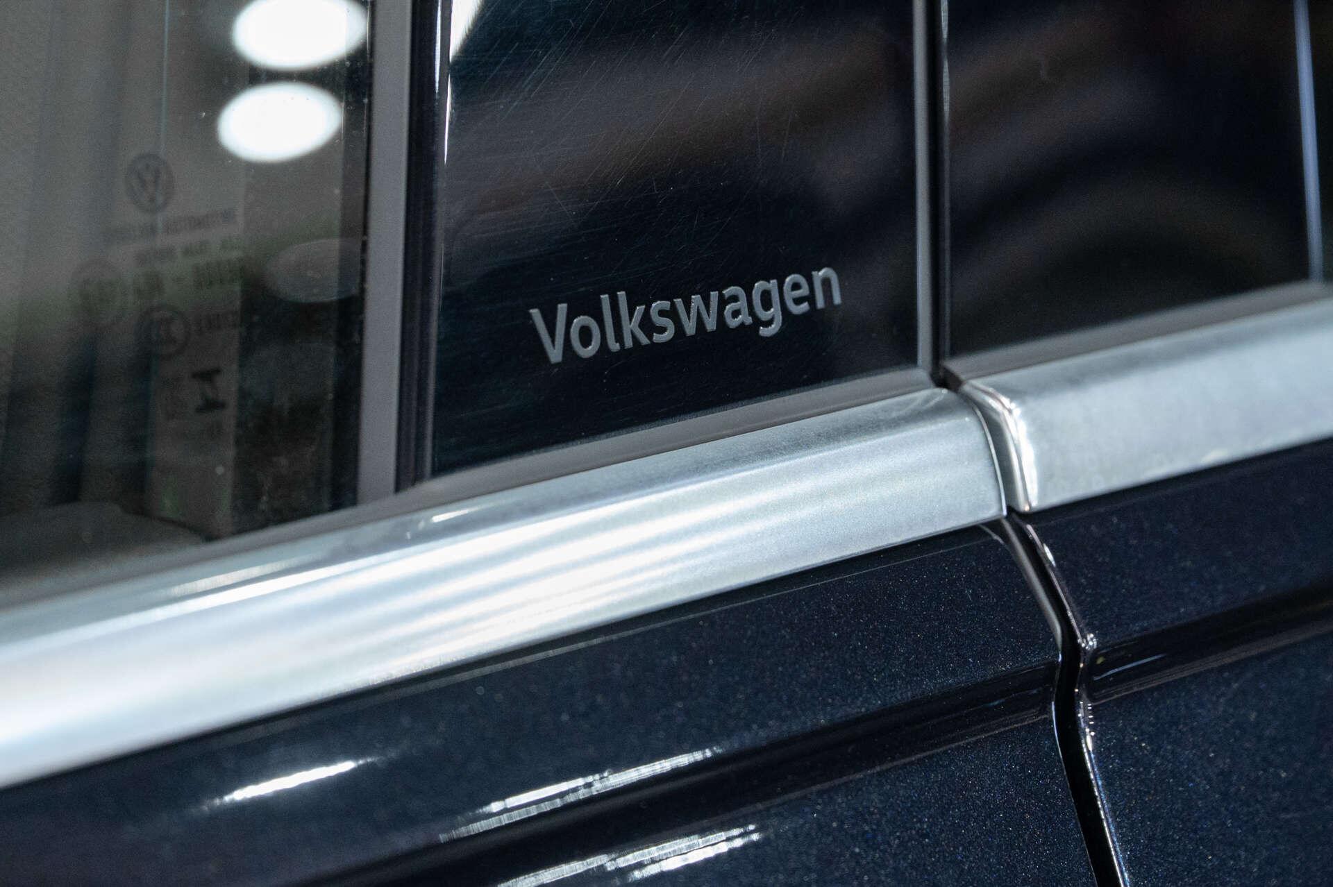 Volkswagen Tiguan view 16