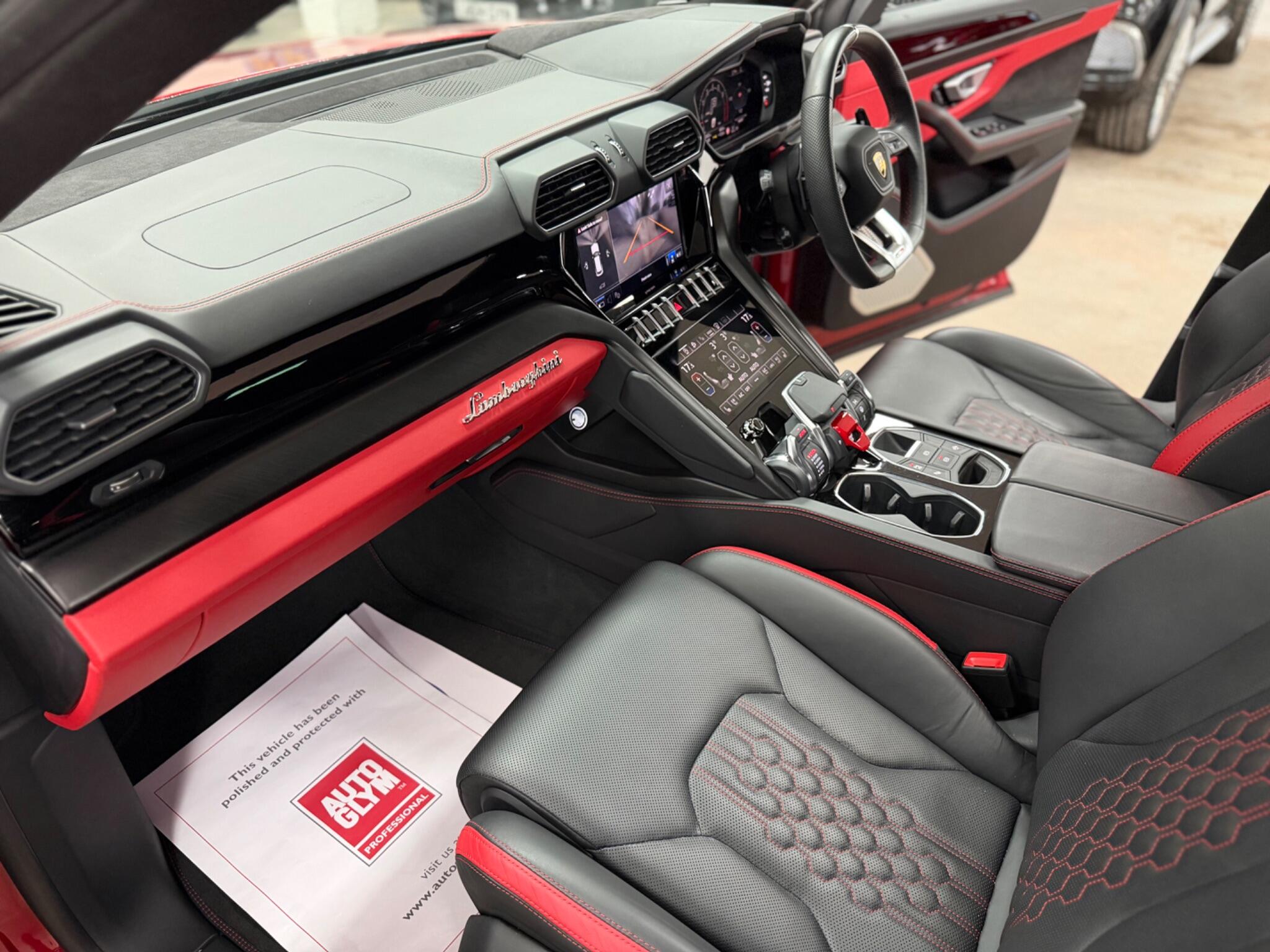 Lamborghini Urus view 57