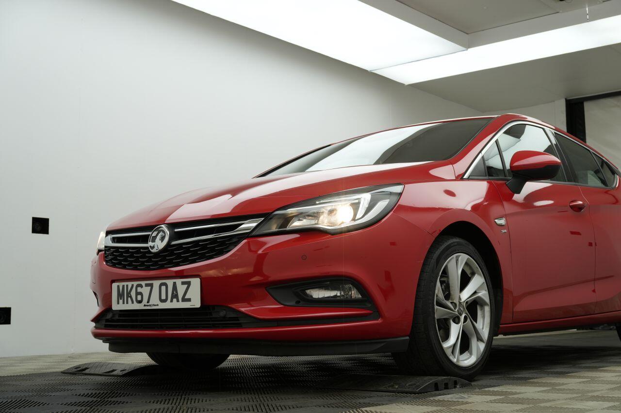 Vauxhall Astra view 6