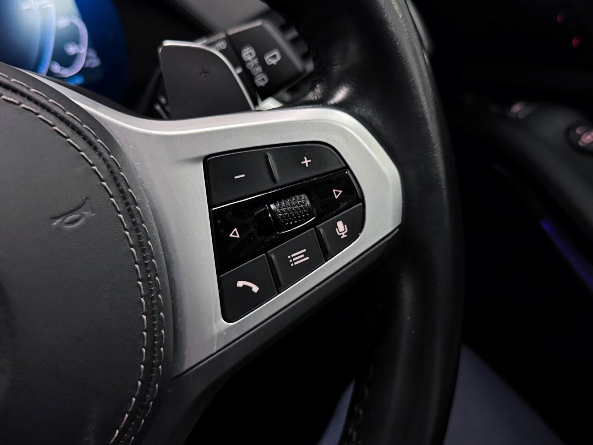 BMW X5 view 18