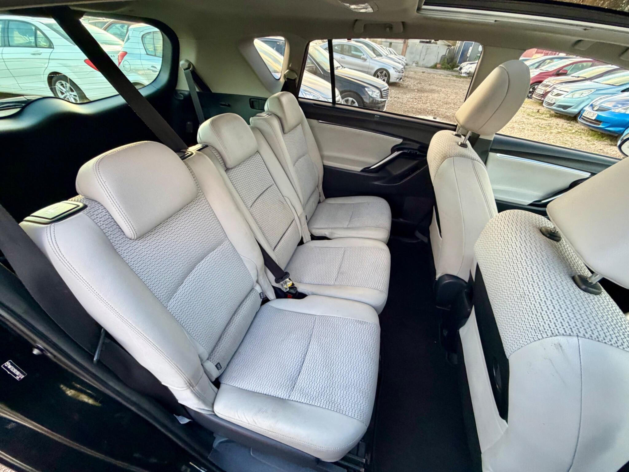 Toyota Verso view 28