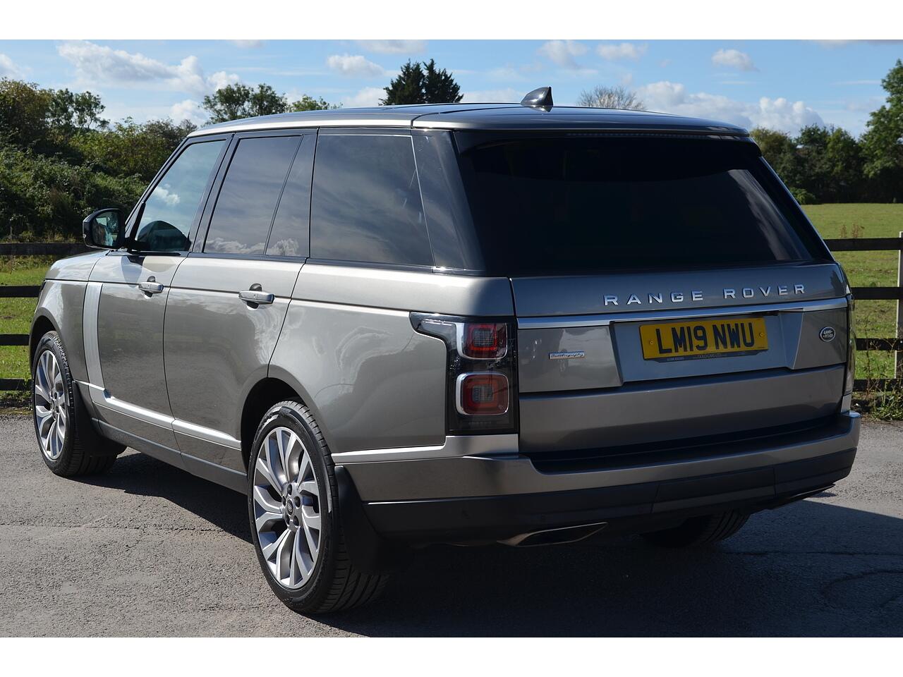 Land Rover Range Rover view 7