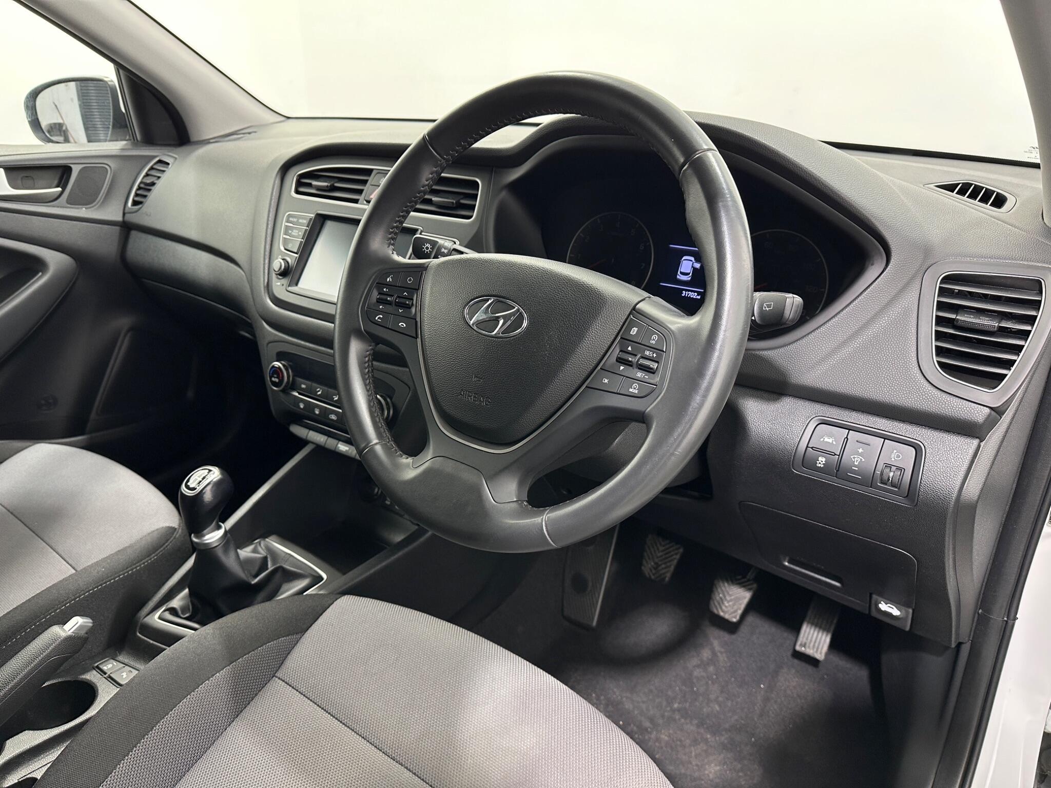 Hyundai I20 view 11