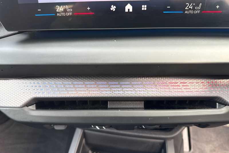BMW 1 Series view 37