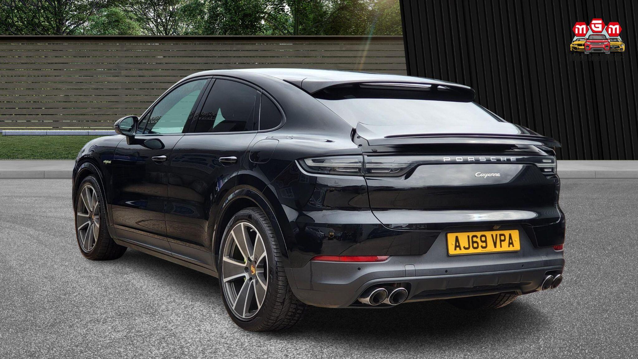 Porsche Cayenne view 5