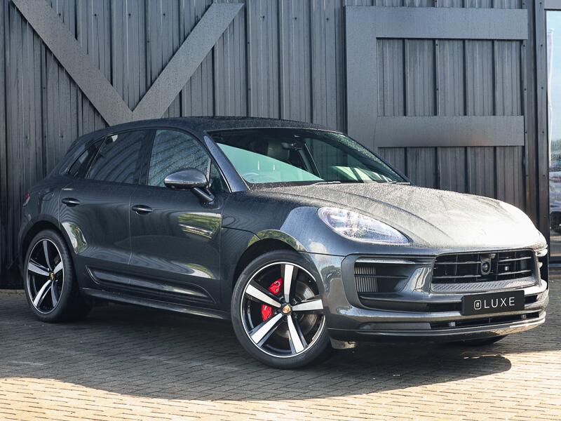 Porsche Macan view 16