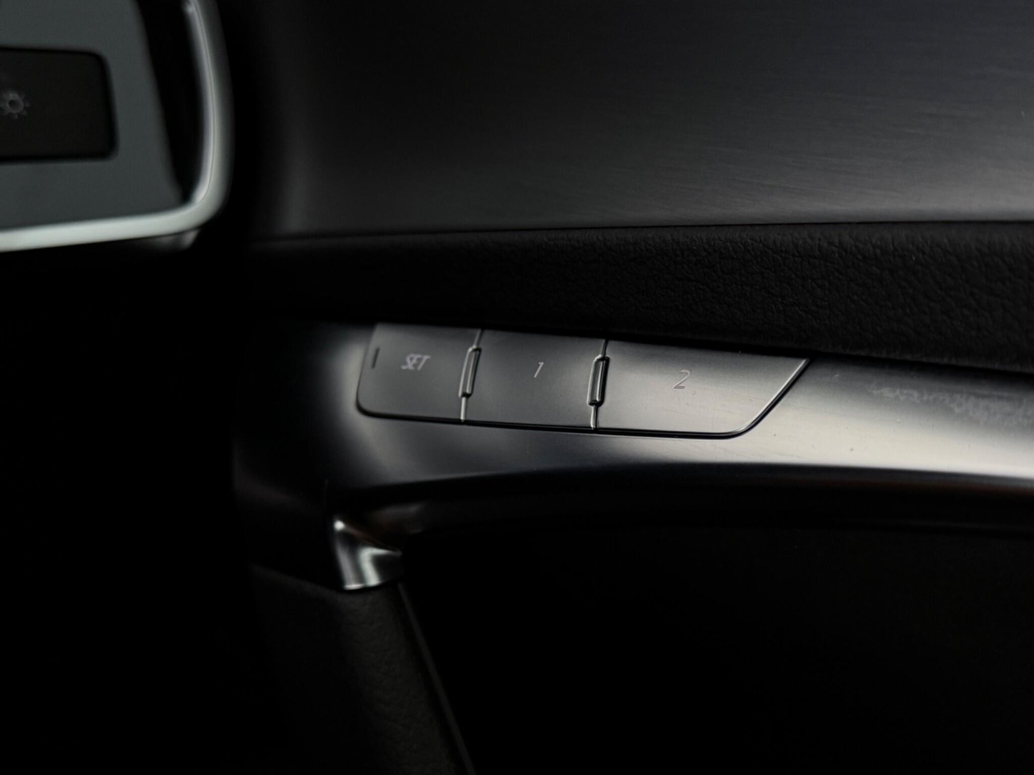 Audi A6 view 26