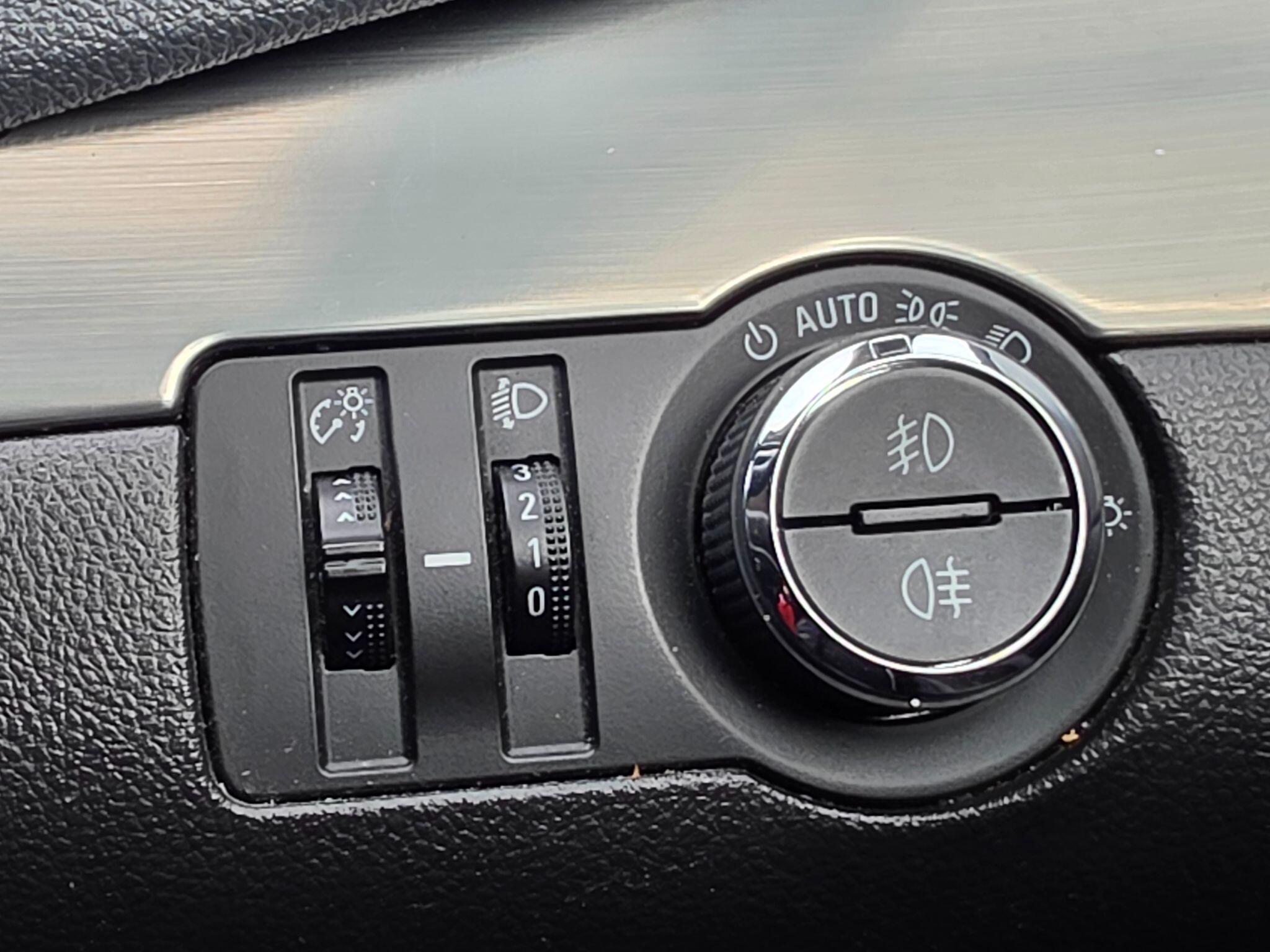 Vauxhall Mokka view 19