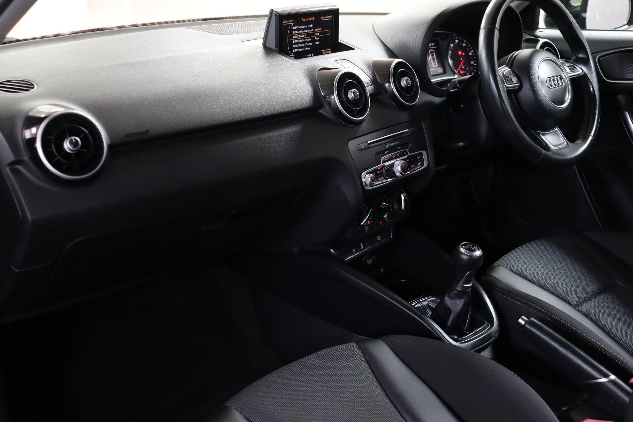 Audi A1 view 34