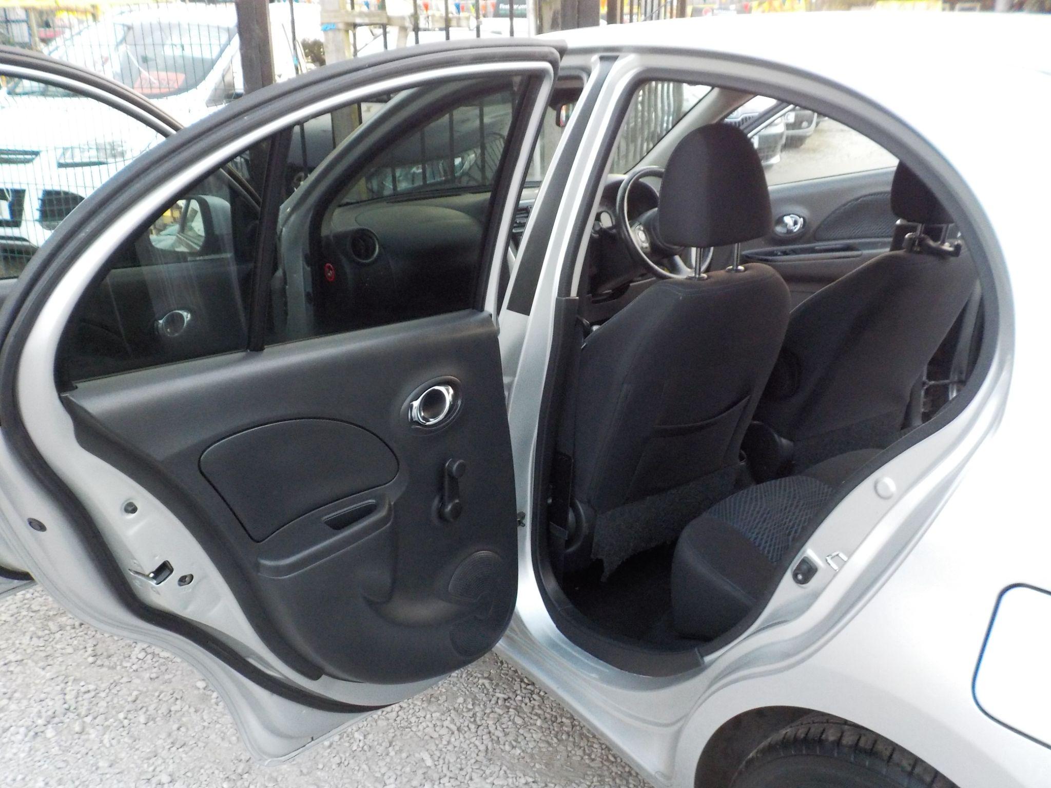 Nissan Micra 1.2 n-tec Euro 6 5dr