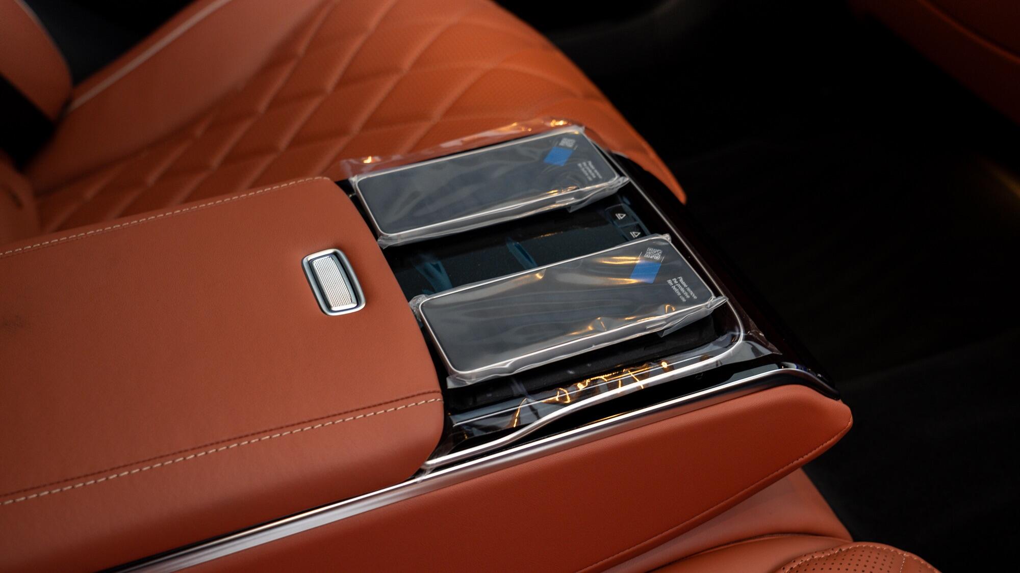Mercedes-Benz S-Class view 21