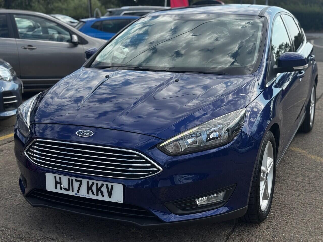 Ford Focus view 8