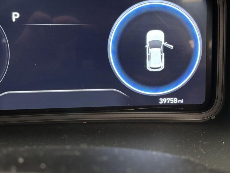 Hyundai Kona view 6