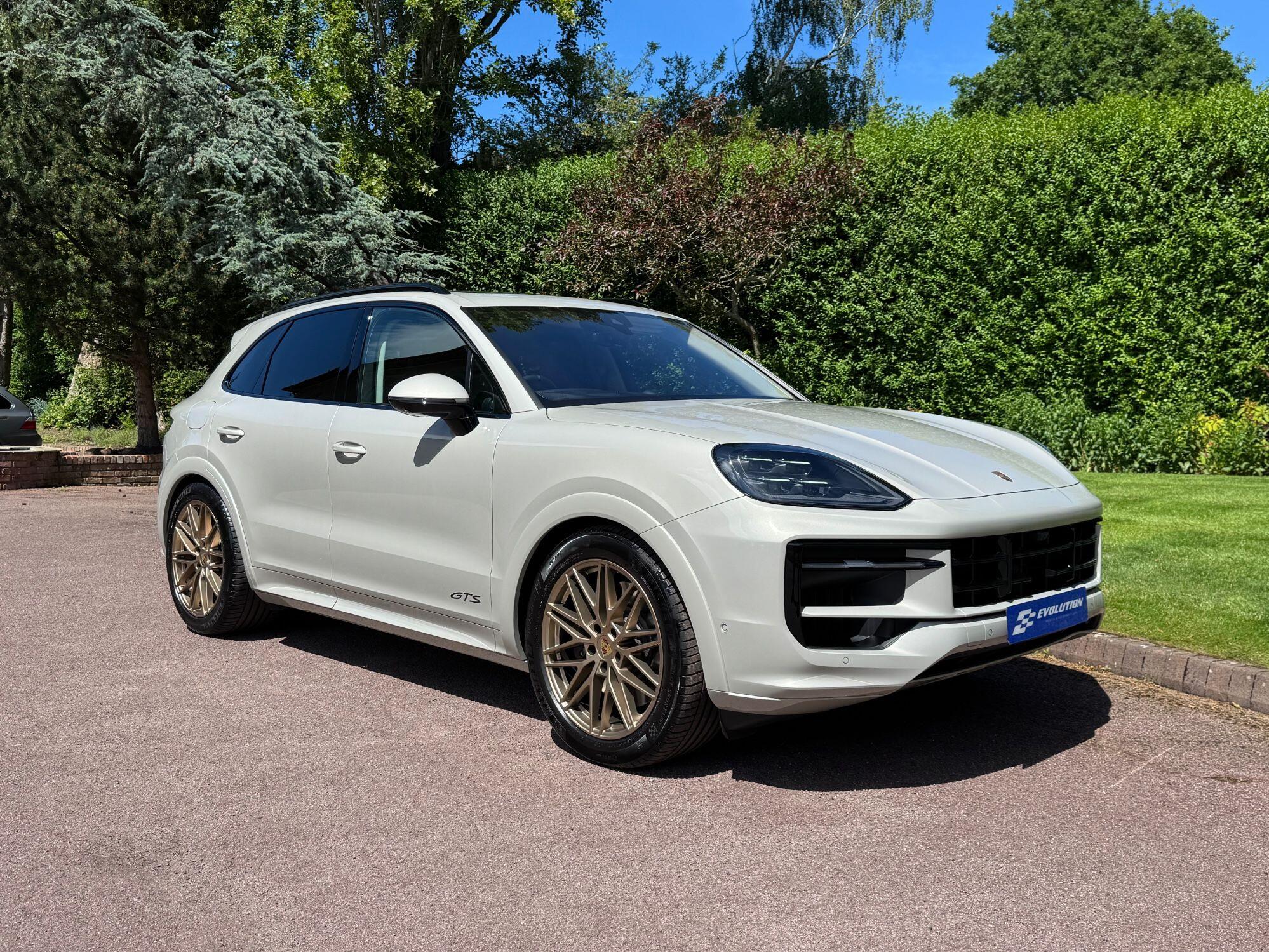 Porsche Cayenne view 2