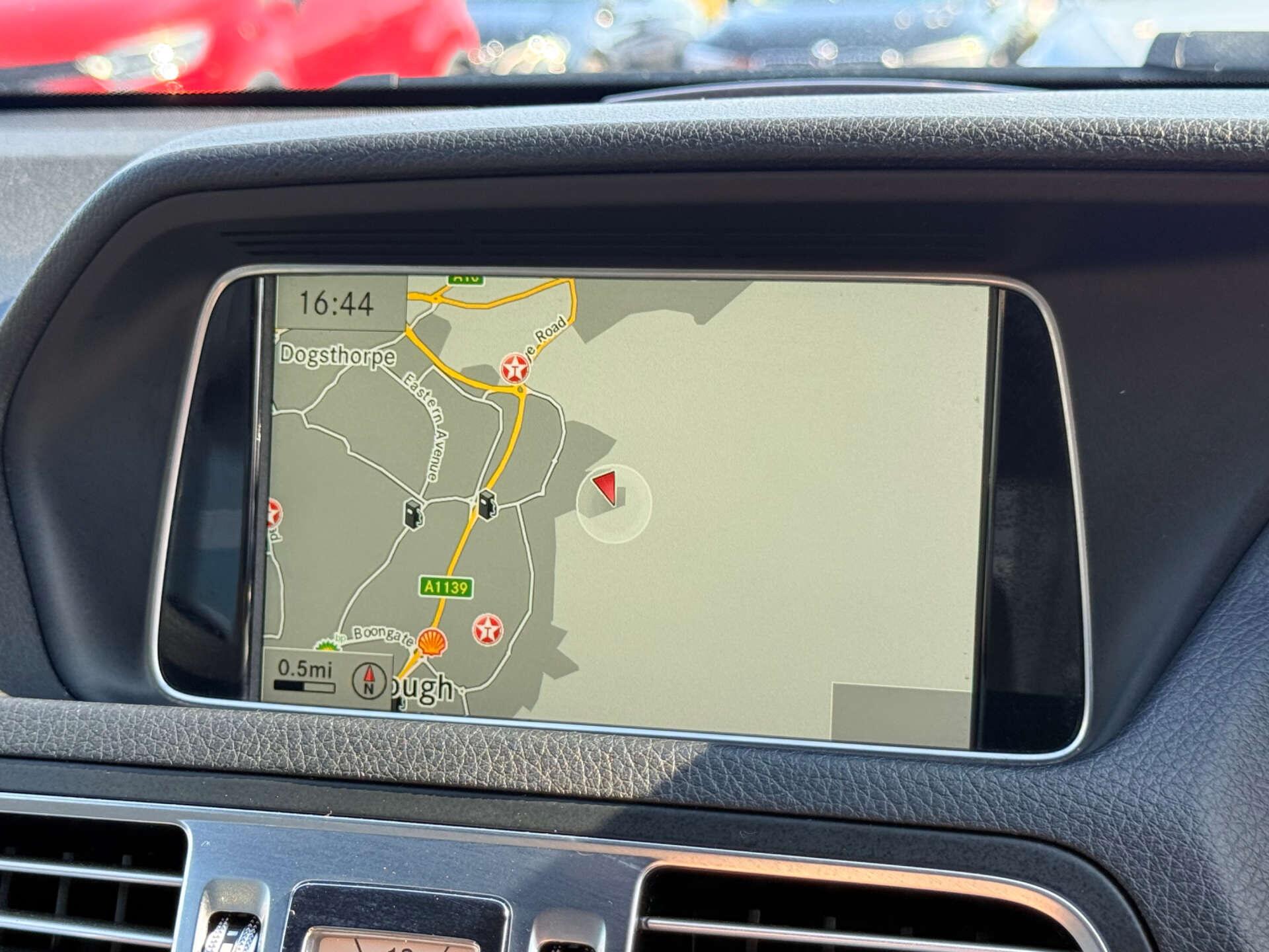 Mercedes-Benz E-Class view 62