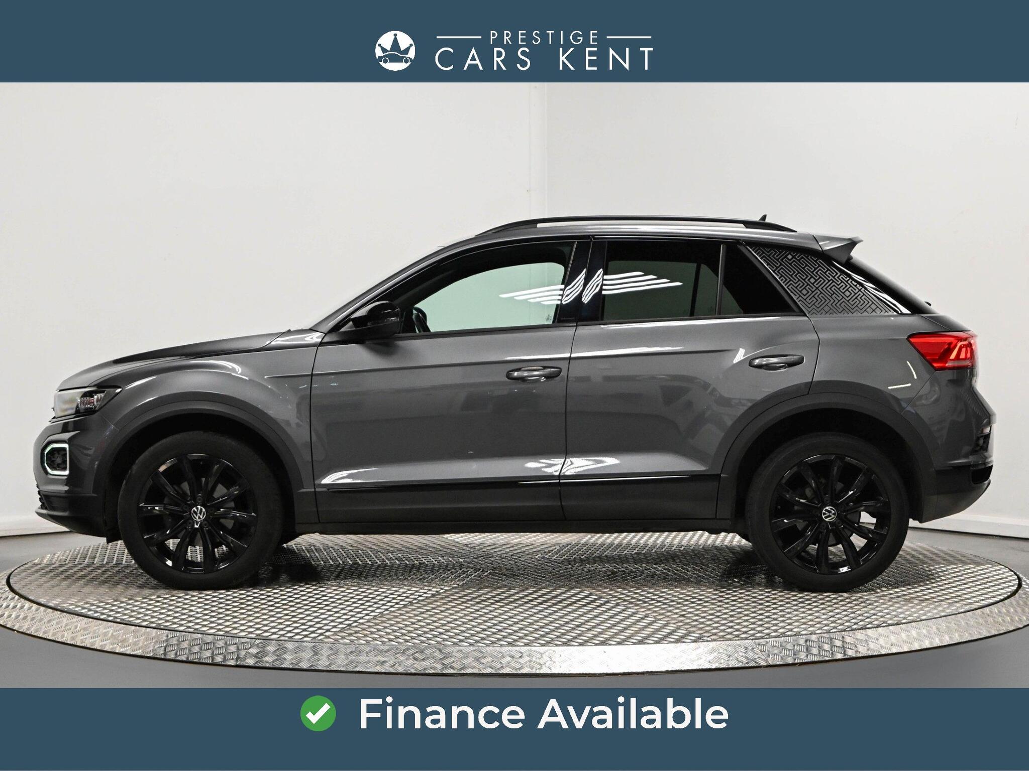 Volkswagen T-Roc view 4