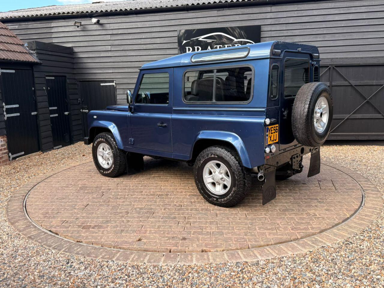 Land Rover Defender view 8