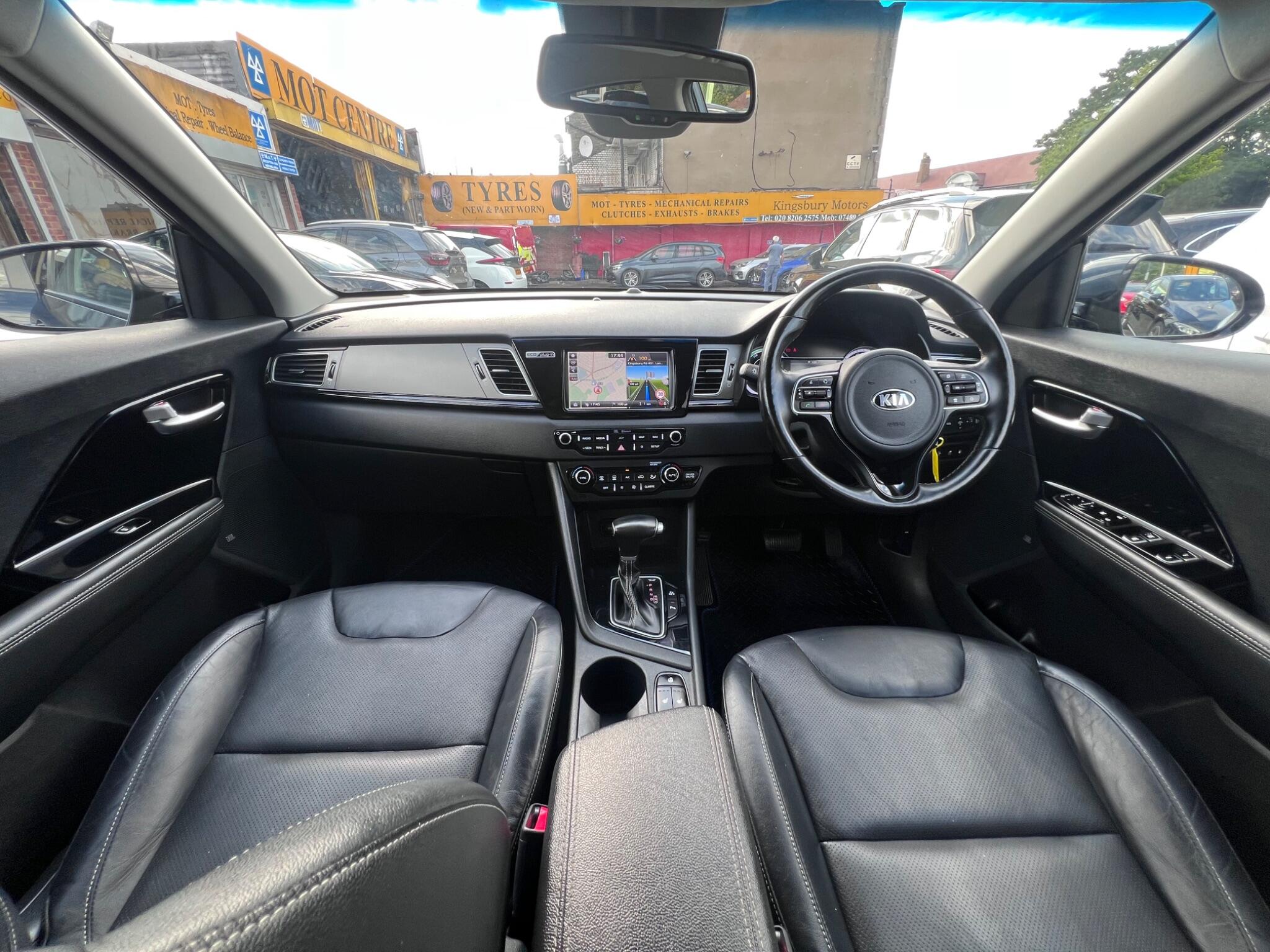 Kia Niro view 2