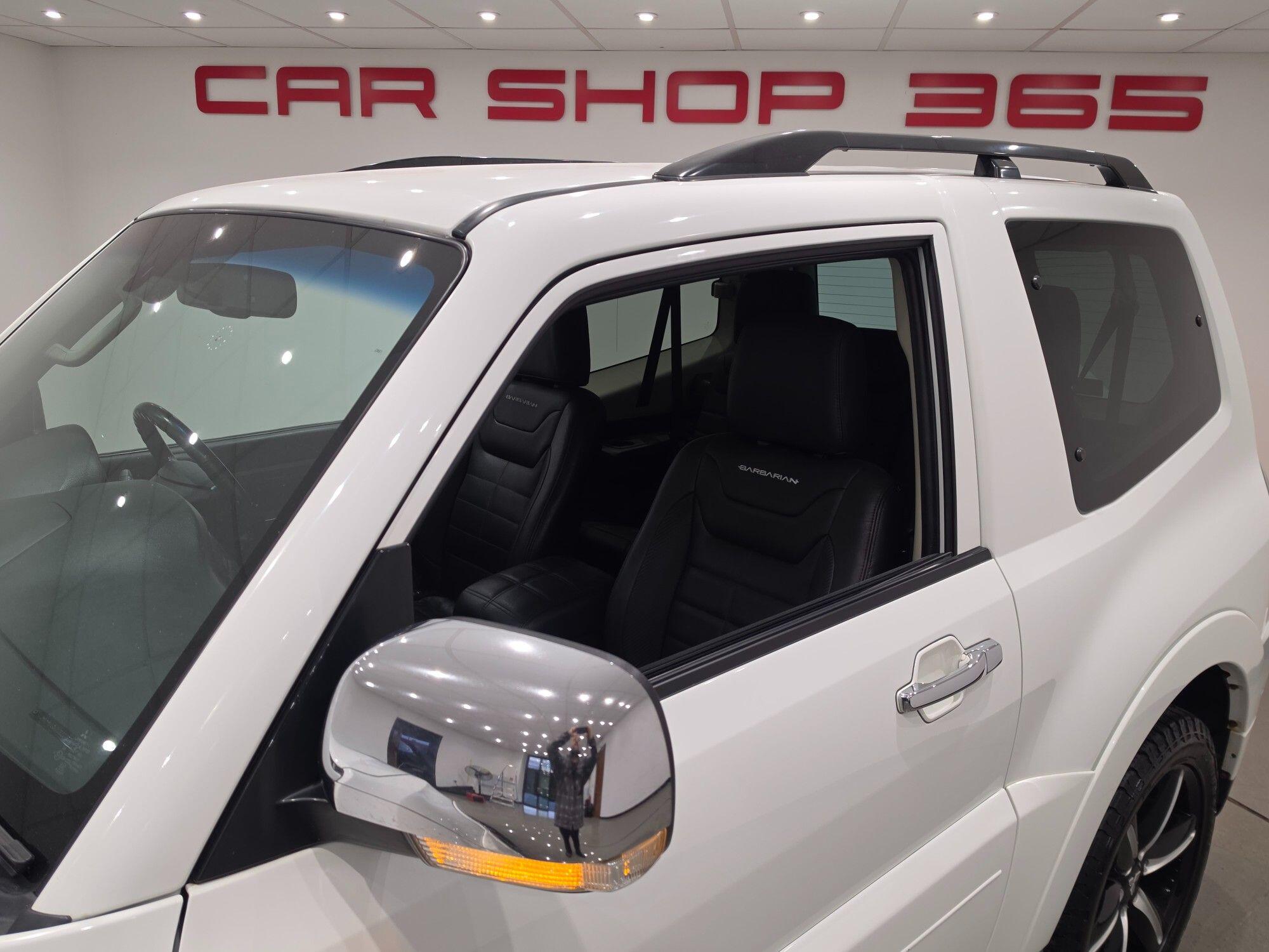 Mitsubishi Shogun view 60