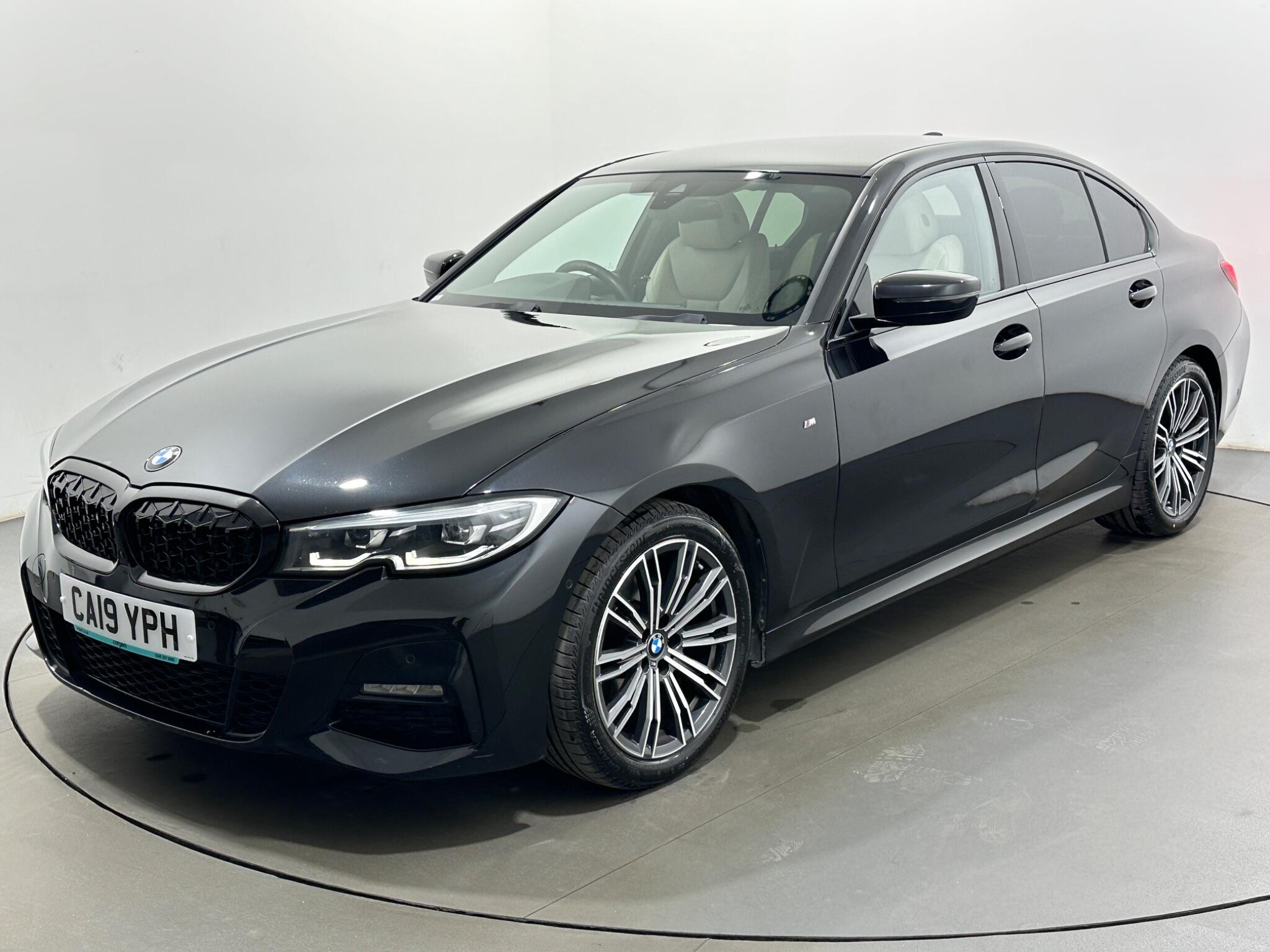 BMW 3 Series view 54