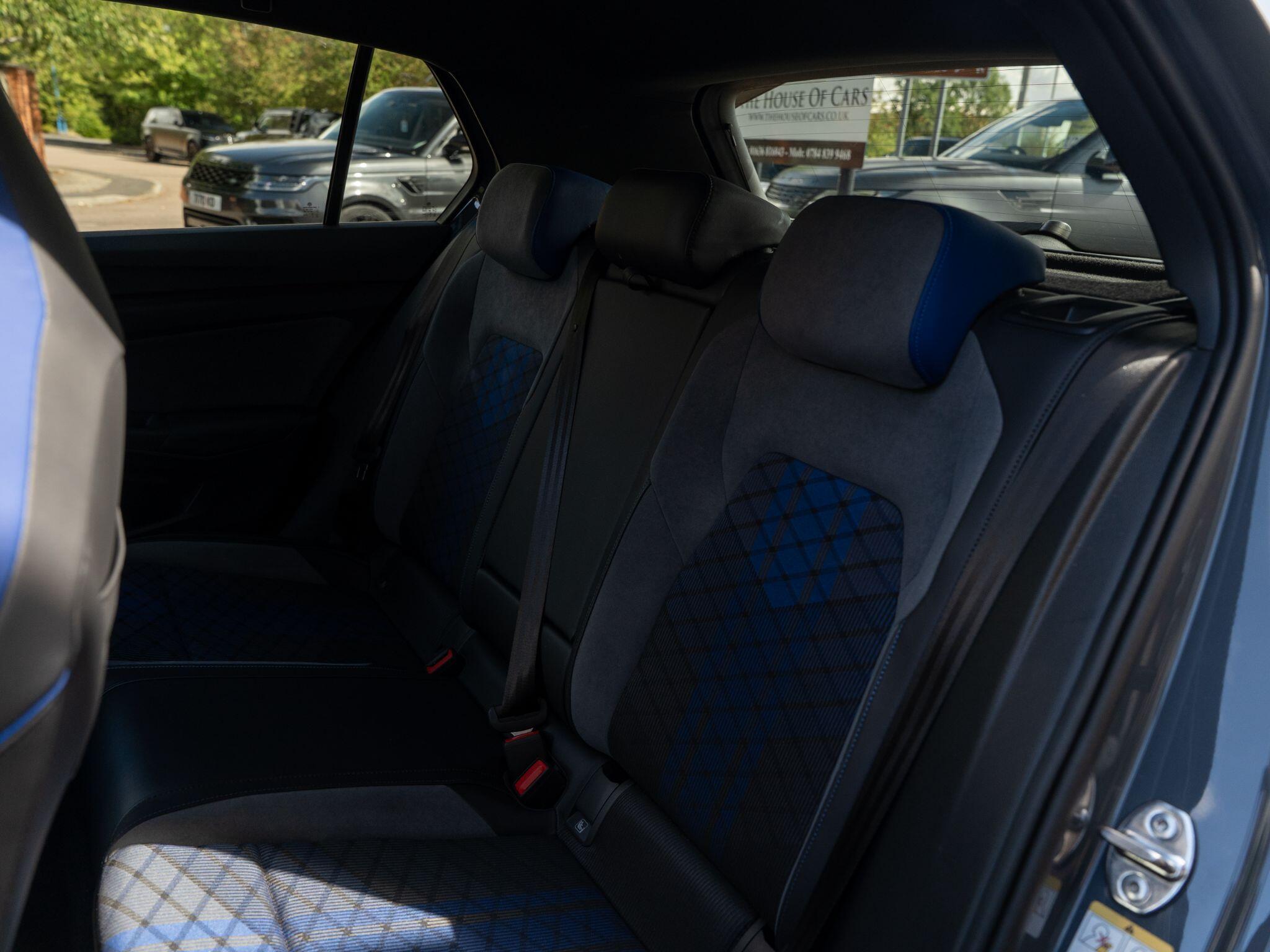 Volkswagen Golf view 52