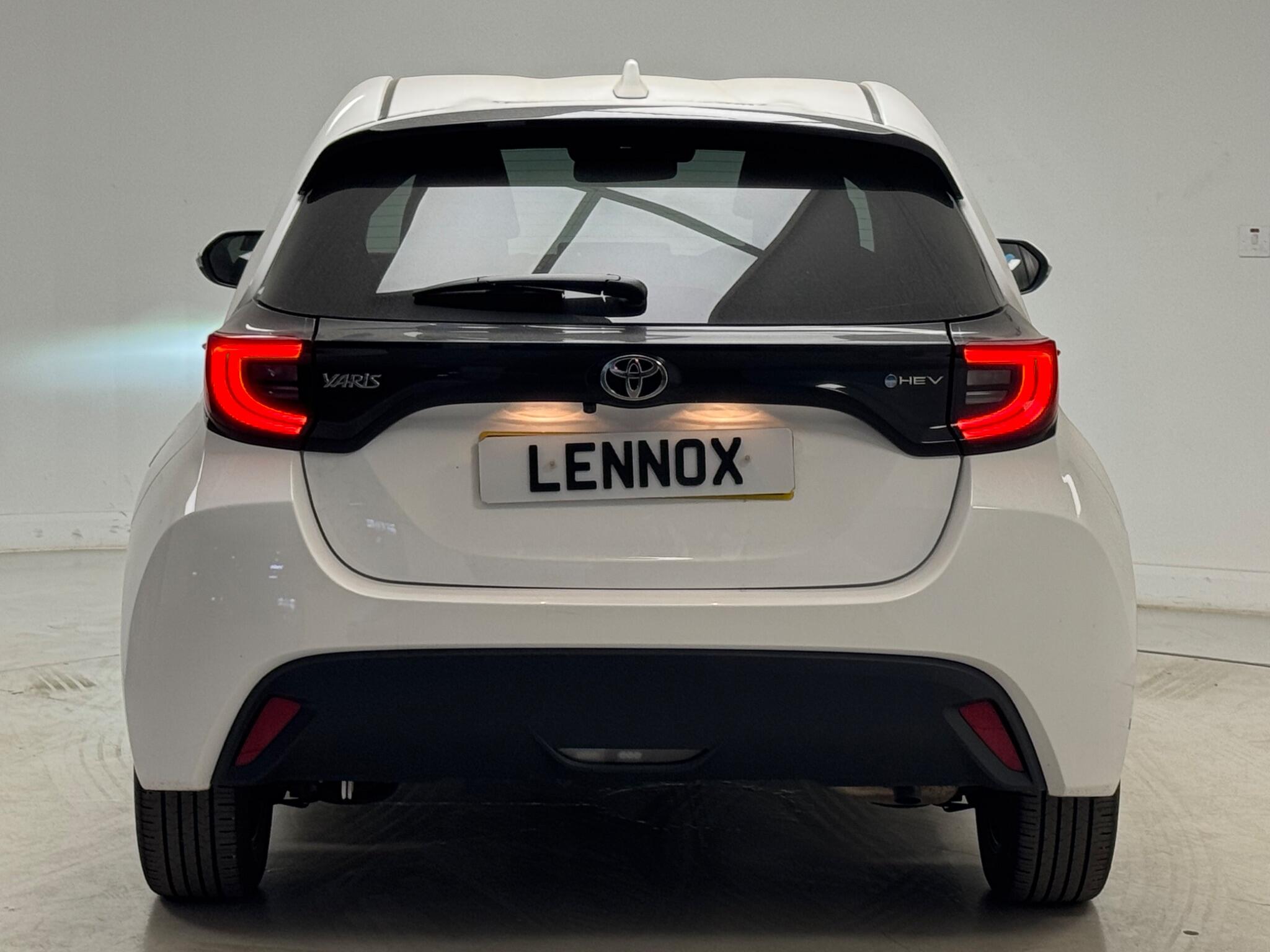 Toyota Yaris view 5